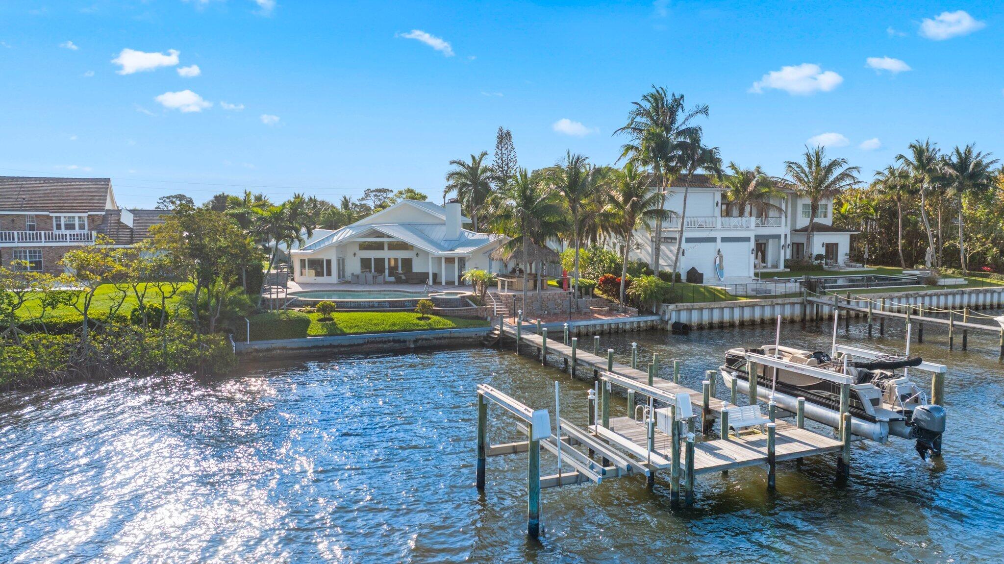 TEQUESTA COUNTRY CLUB - Residential