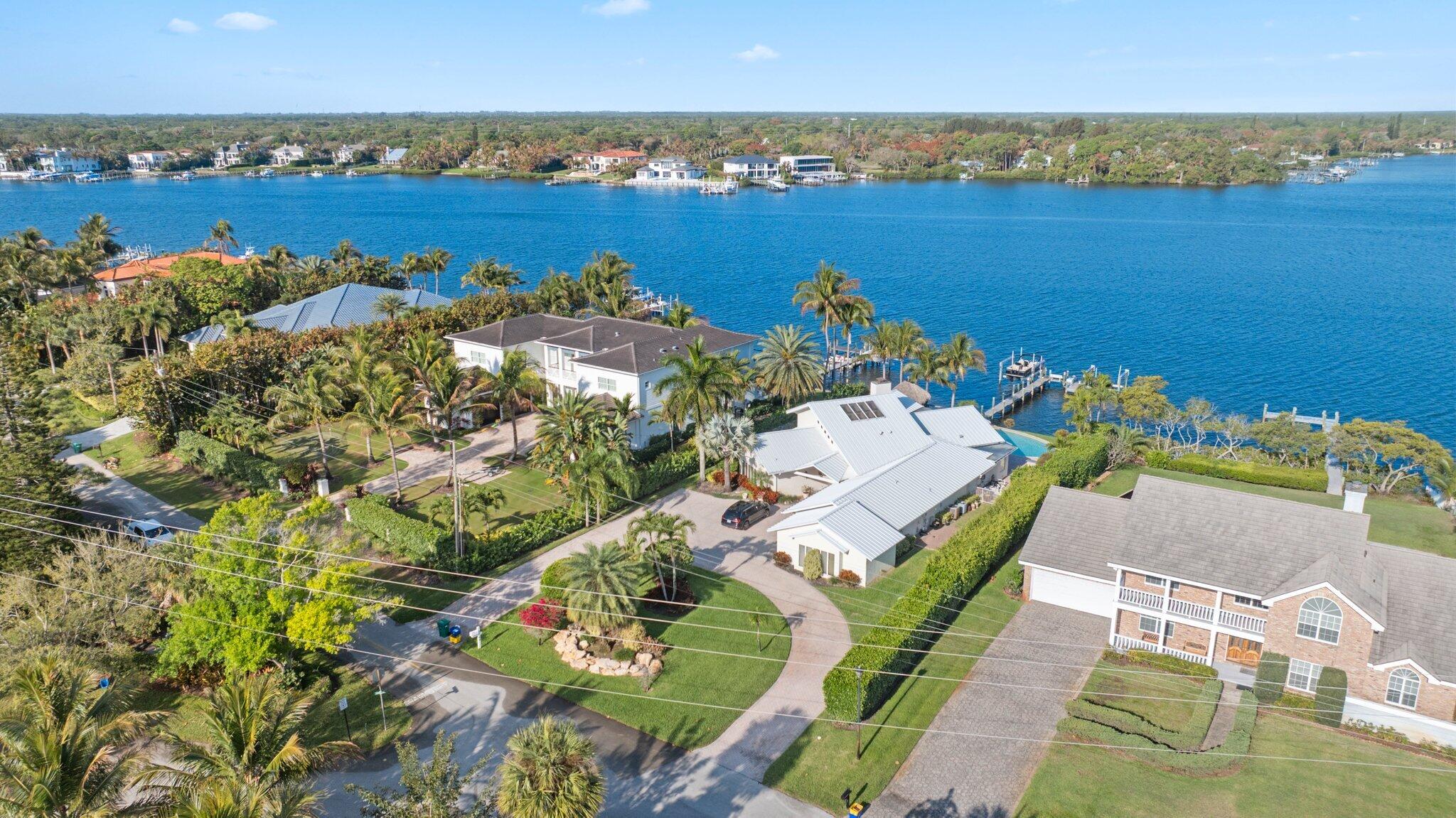 TEQUESTA COUNTRY CLUB - Residential