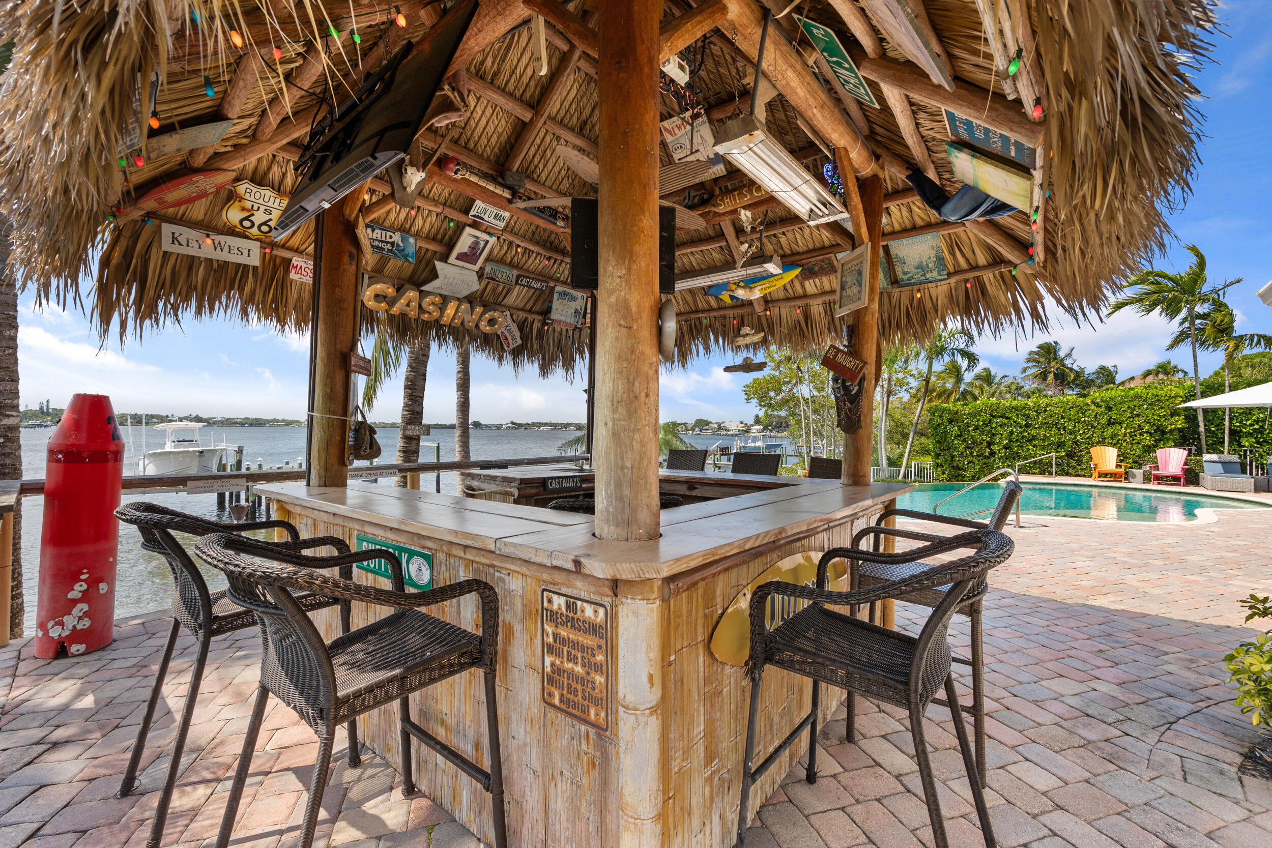 TEQUESTA COUNTRY CLUB - Residential