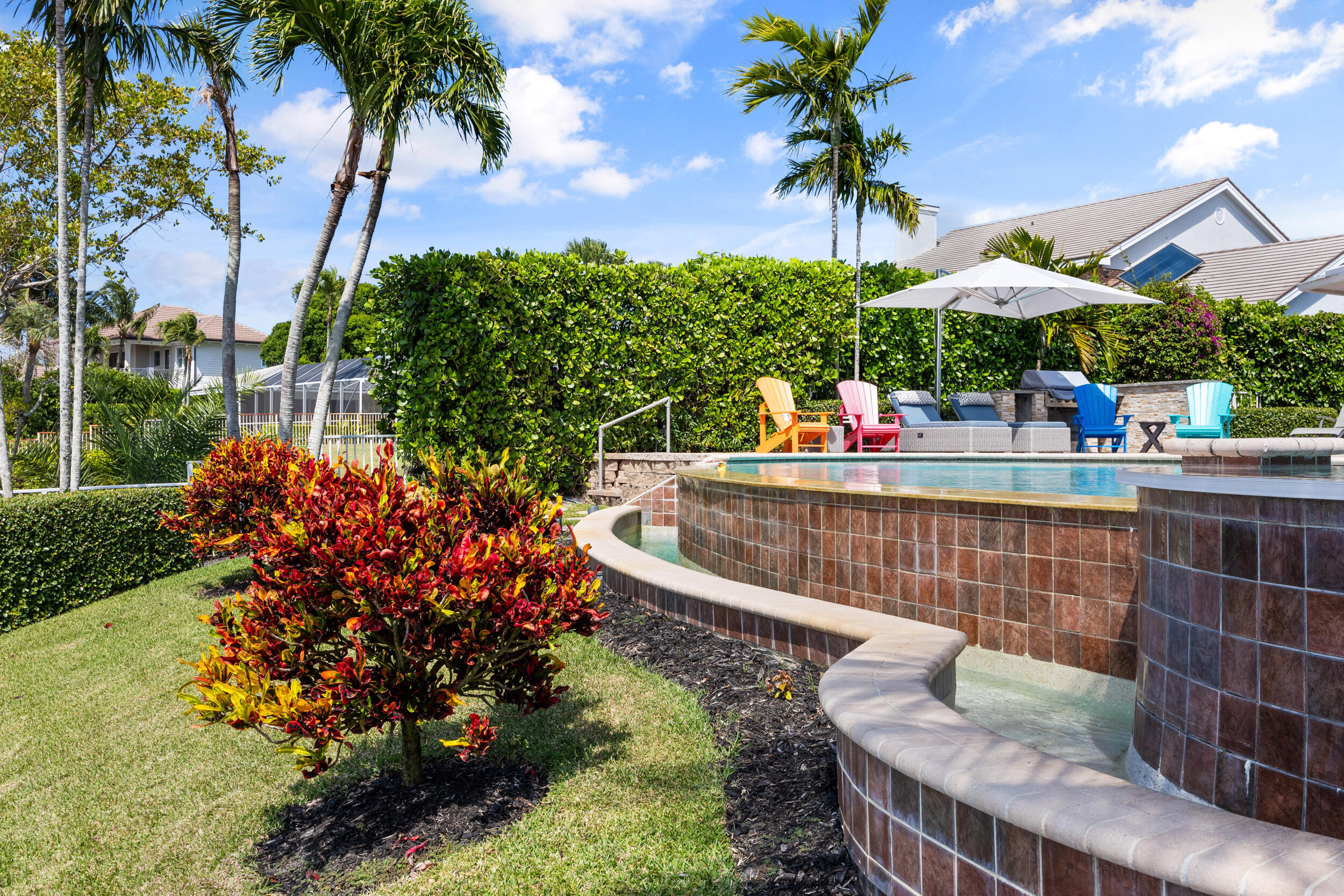 TEQUESTA COUNTRY CLUB - Residential