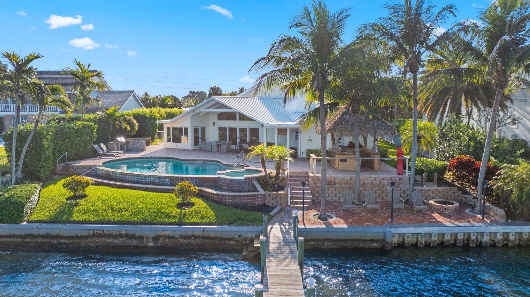 TEQUESTA COUNTRY CLUB - Residential