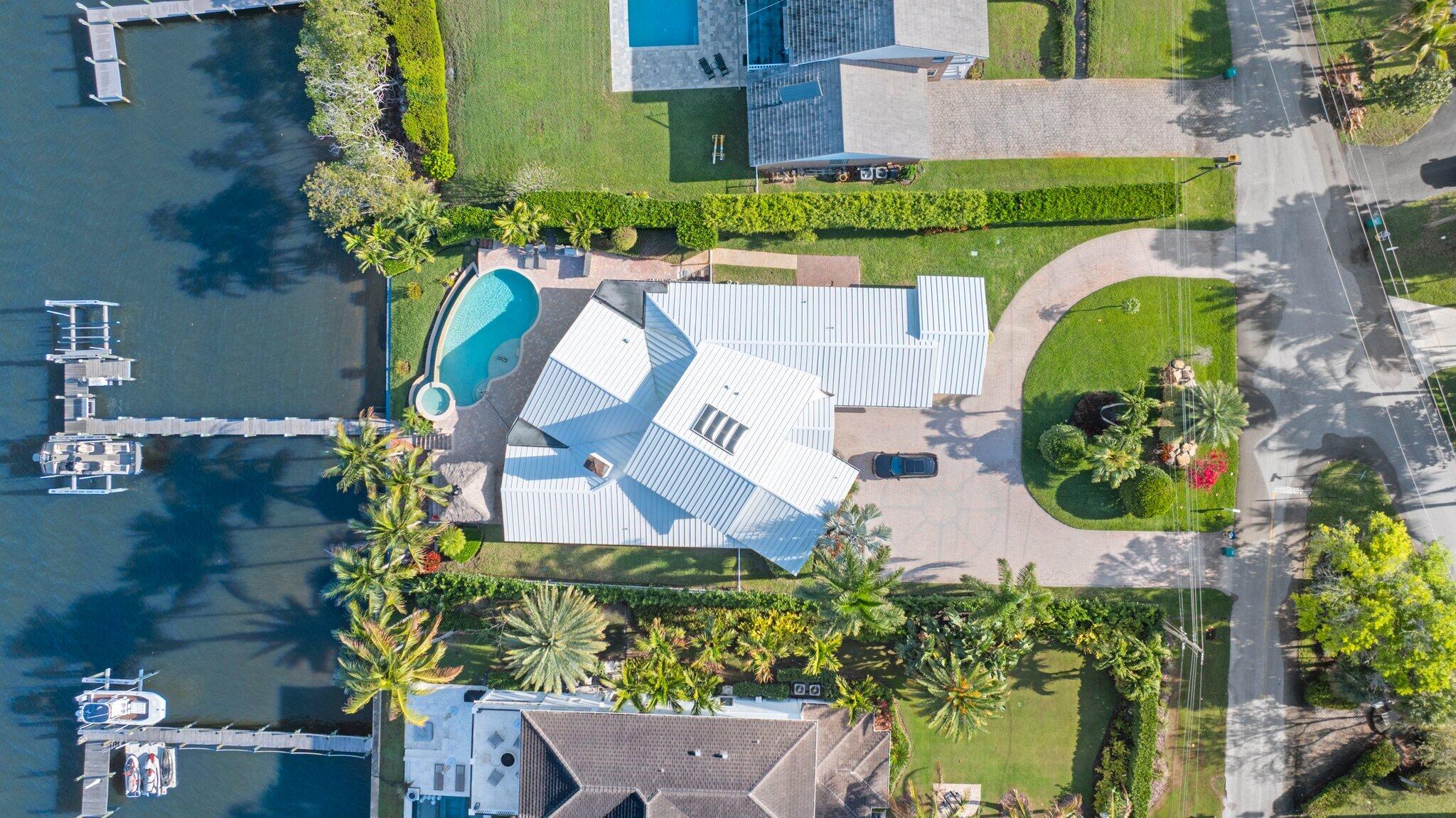 TEQUESTA COUNTRY CLUB - Residential
