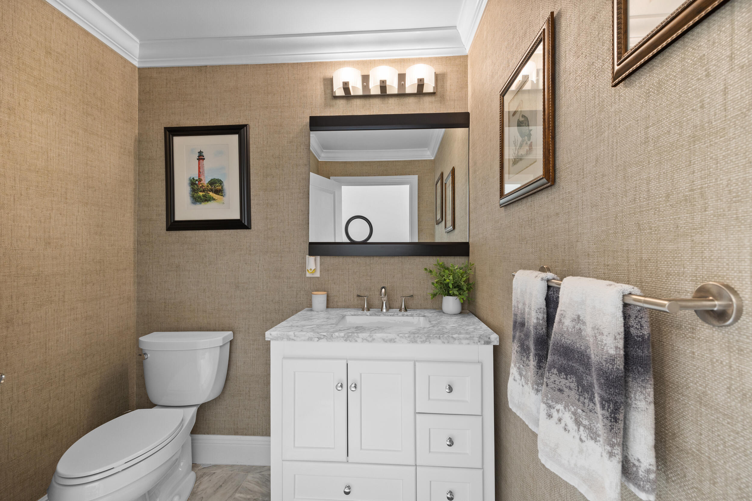 TEQUESTA COUNTRY CLUB - Residential