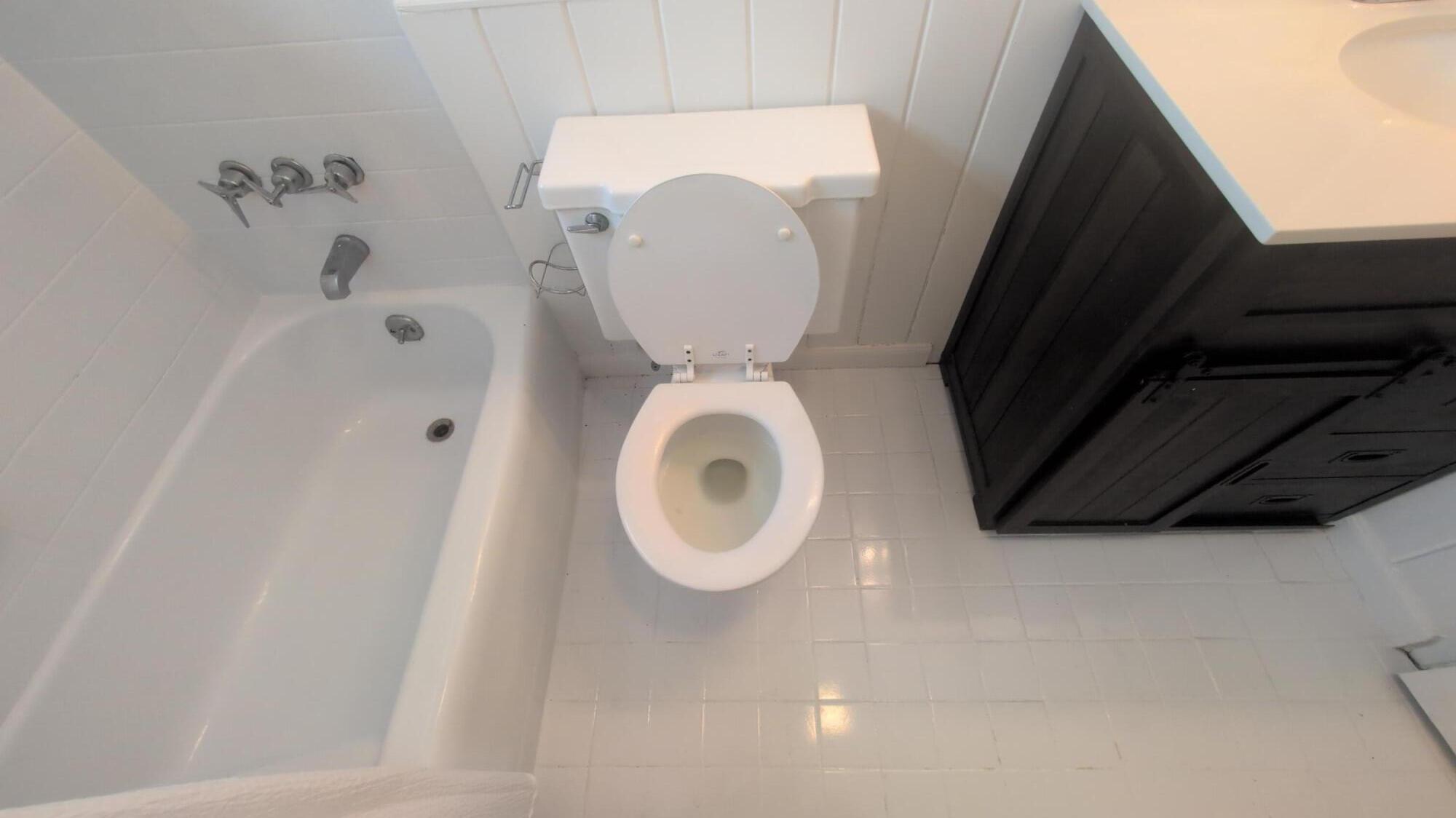 LIGHTHOUSE BAY CONDO - Residential