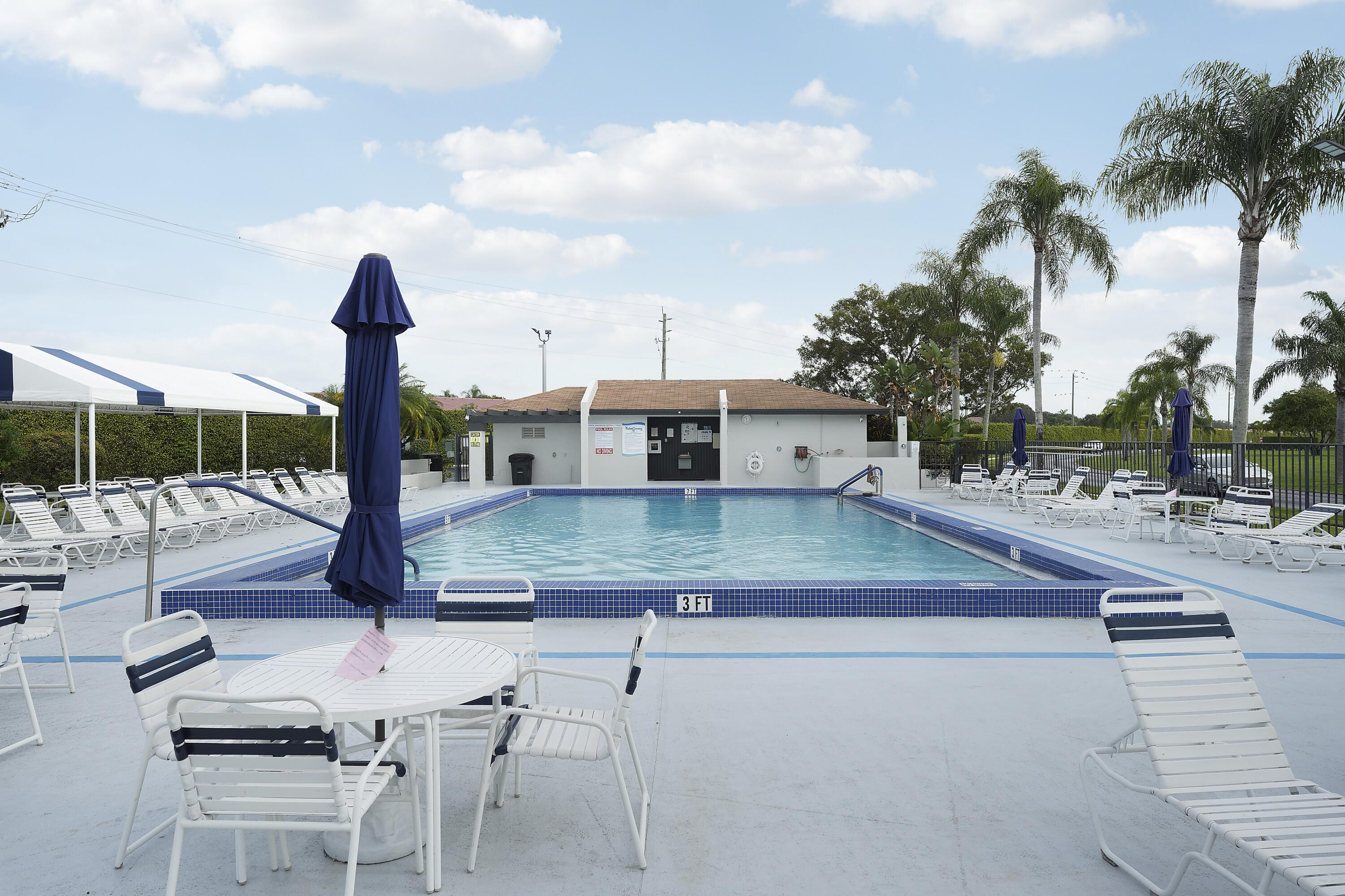 PALM GREENS AT VILLA DEL RAY CONDO II - Residential Lease