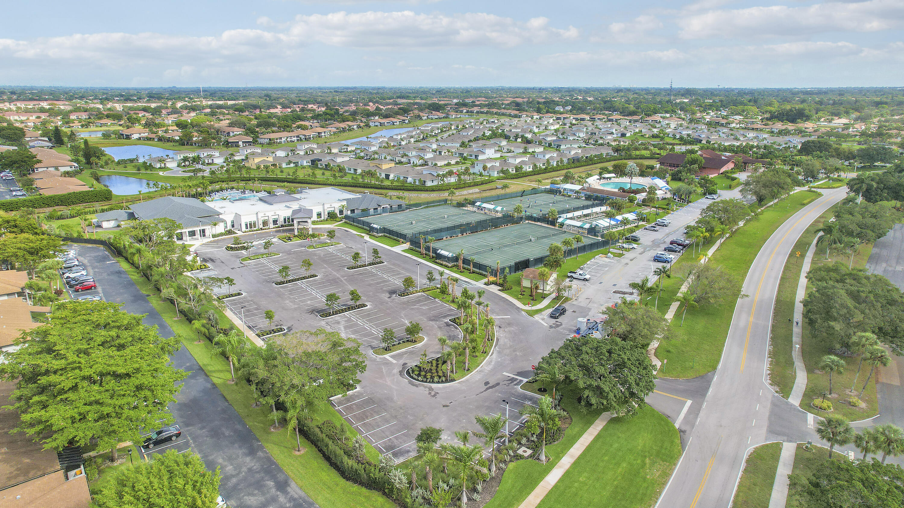 PALM GREENS AT VILLA DEL RAY CONDO II - Residential Lease