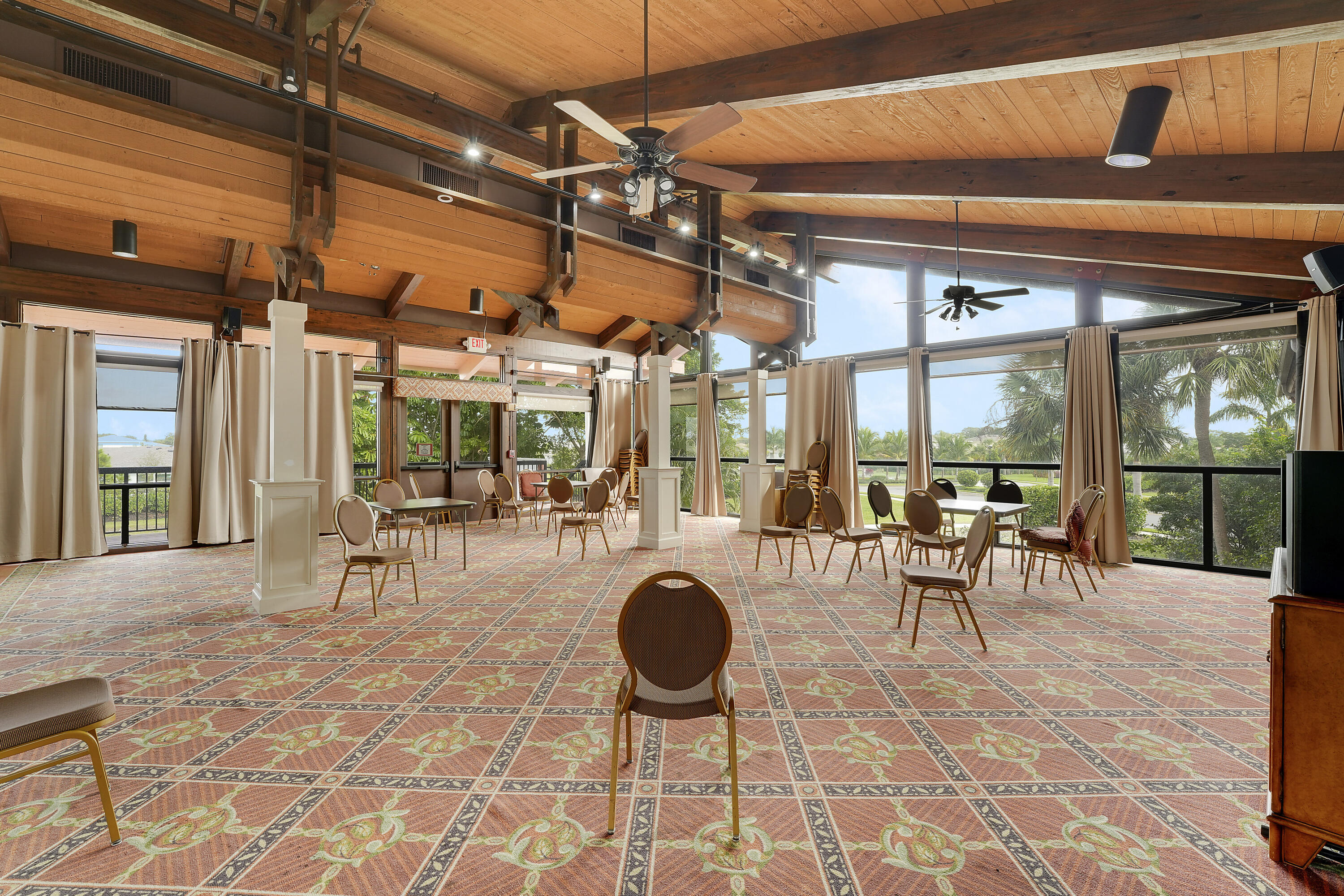 PALM GREENS AT VILLA DEL RAY CONDO II - Residential Lease