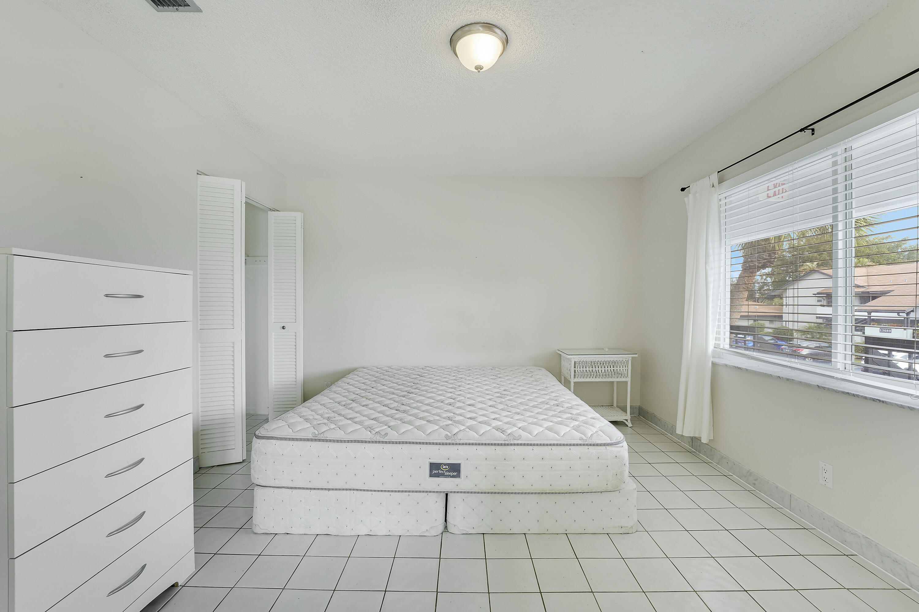 PALM GREENS AT VILLA DEL RAY CONDO II - Residential Lease