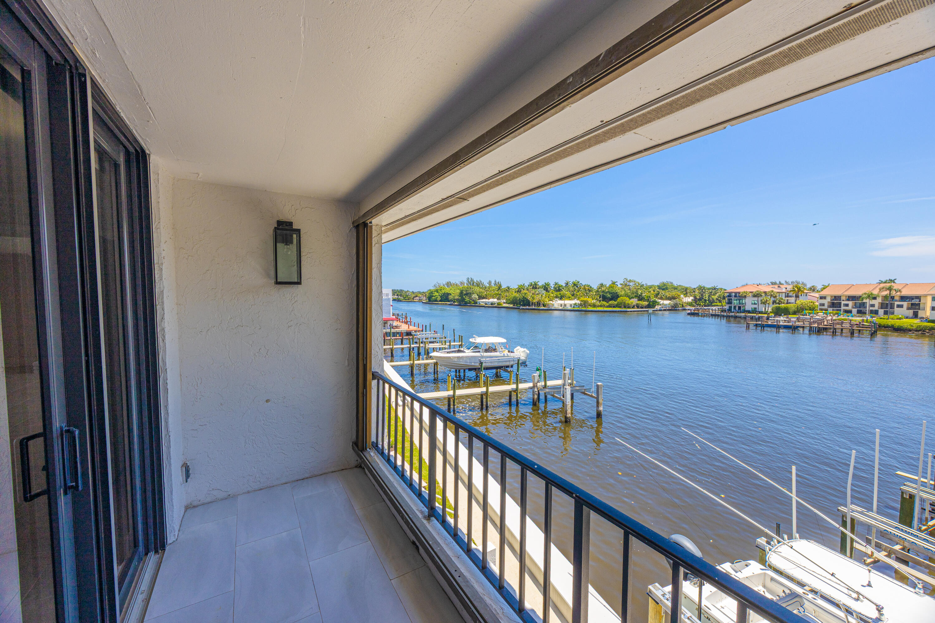 PALM TRAIL PLACE CONDO - Residential