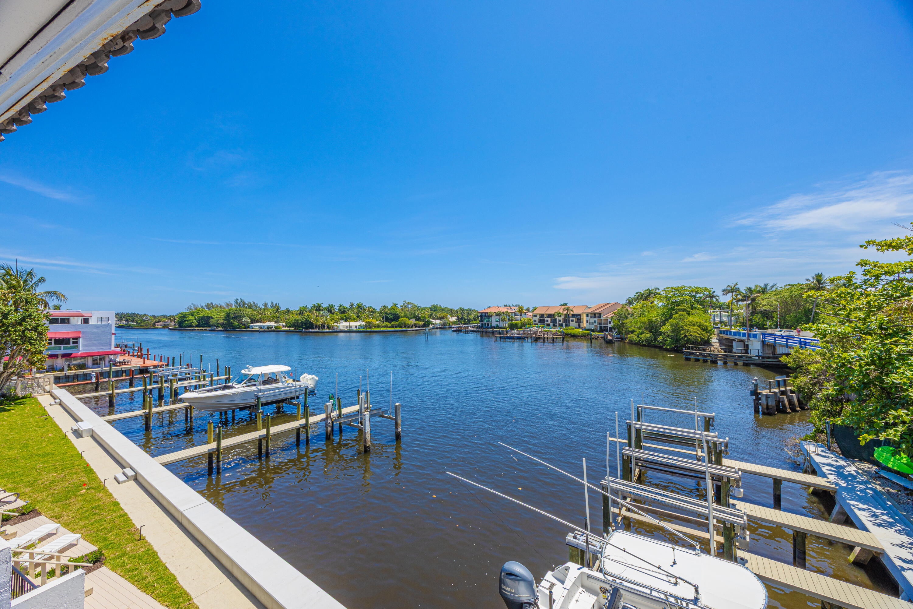 PALM TRAIL PLACE CONDO - Residential