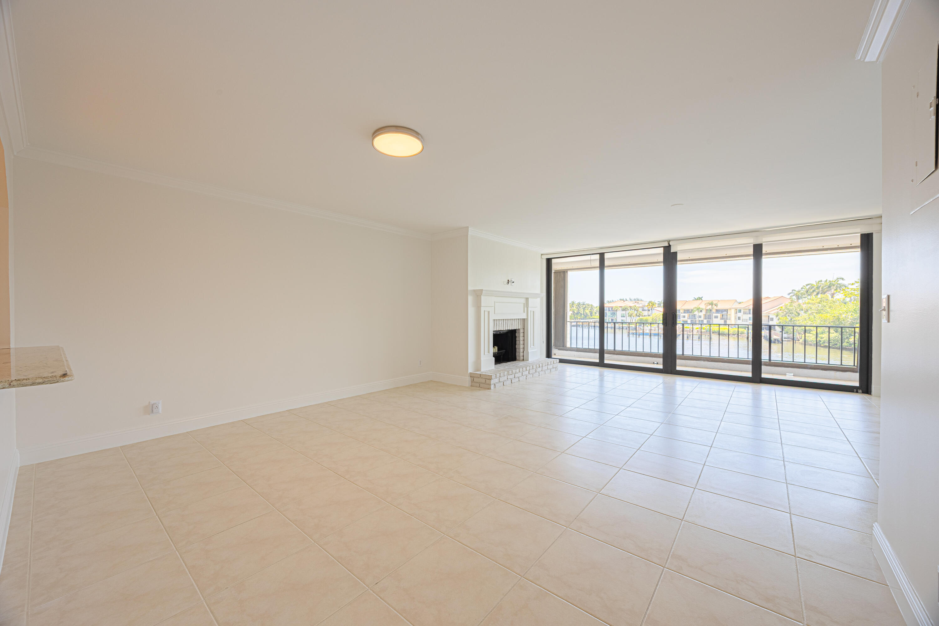 PALM TRAIL PLACE CONDO - Residential