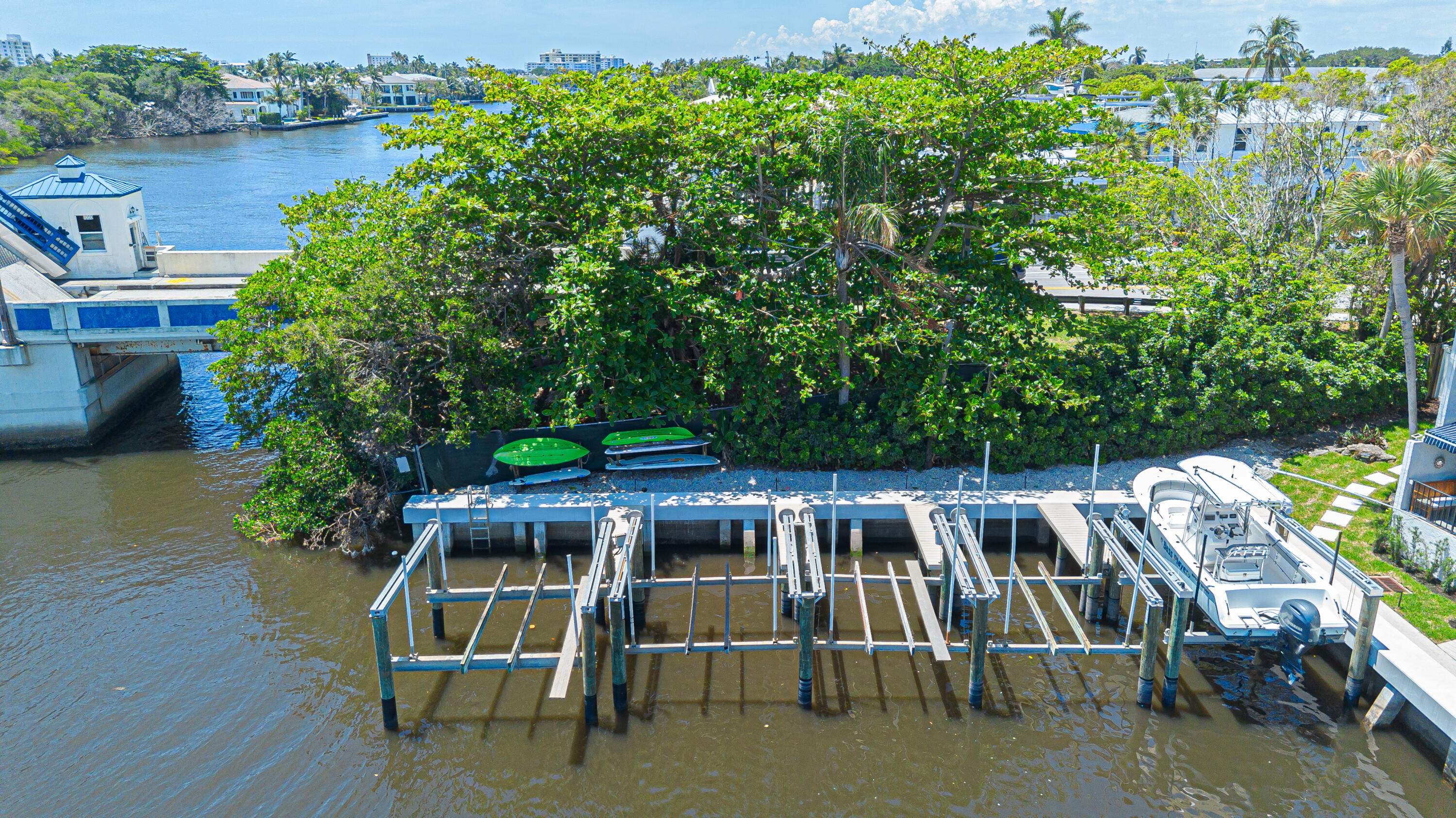 PALM TRAIL PLACE CONDO - Residential