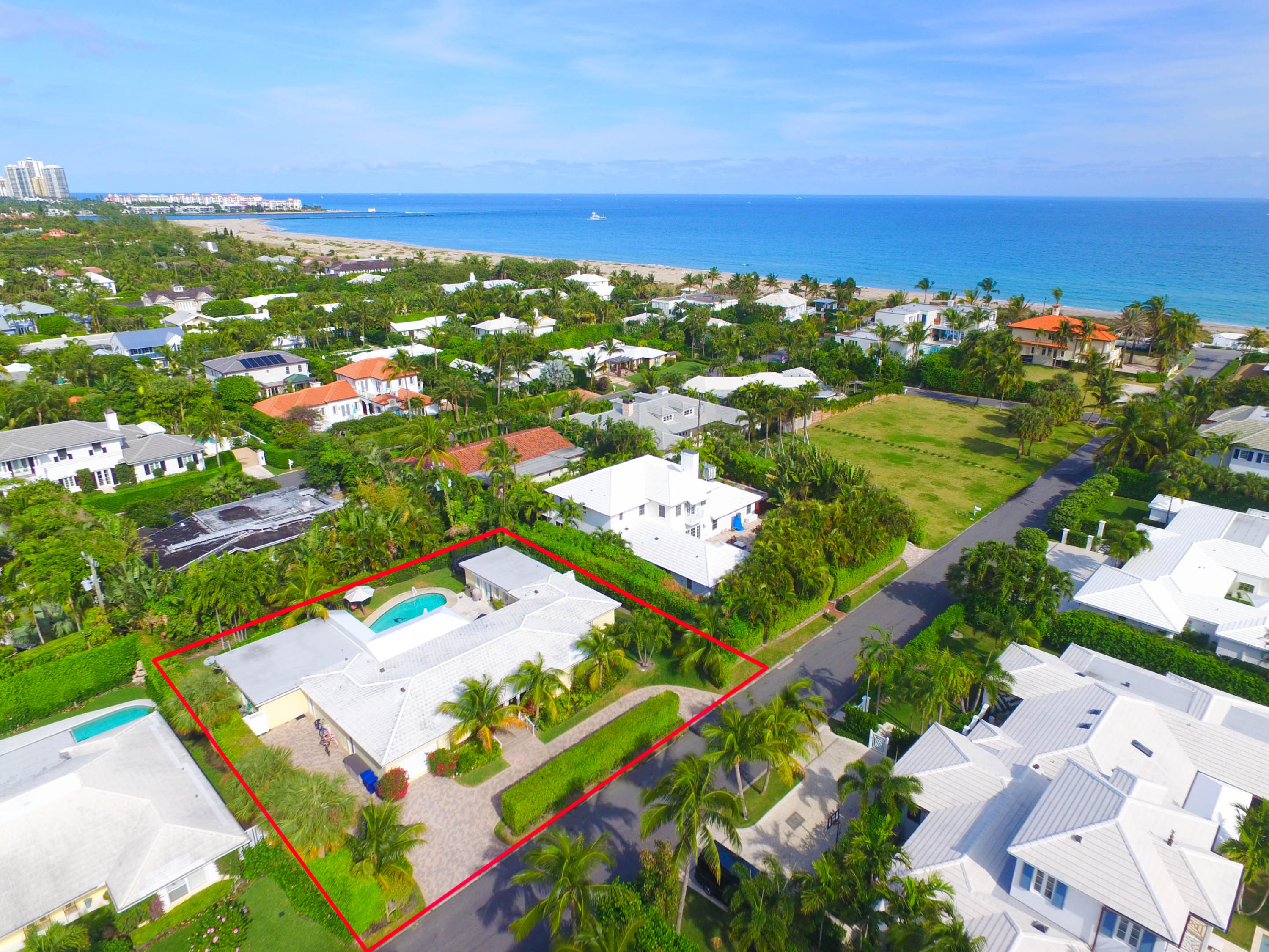 This 4bedroom, 4 bath pool home sits on a large high elevation lot on the highly desirable Ocean Terrace. Walk out your front door & take a right to the lake trail or take a left & walk to your BRAND NEW beach cabana! There are only 3 streets on the island with private beach cabanas. This one comes loaded with outdoor tv, bathroom, seating and is absolutely gorgeous.