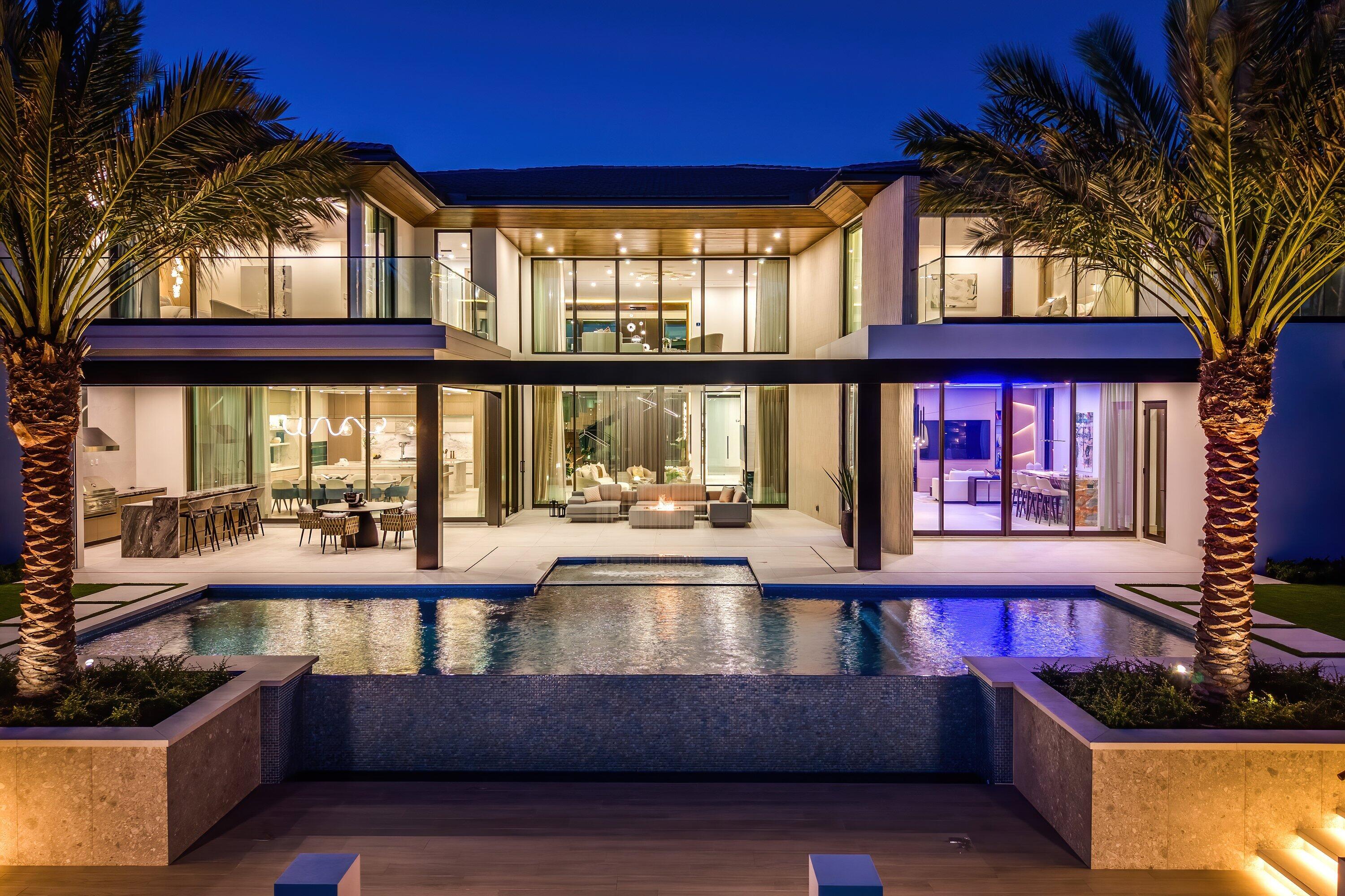 ROYAL PALM YACHT & COUNTRY CLUB - Residential
