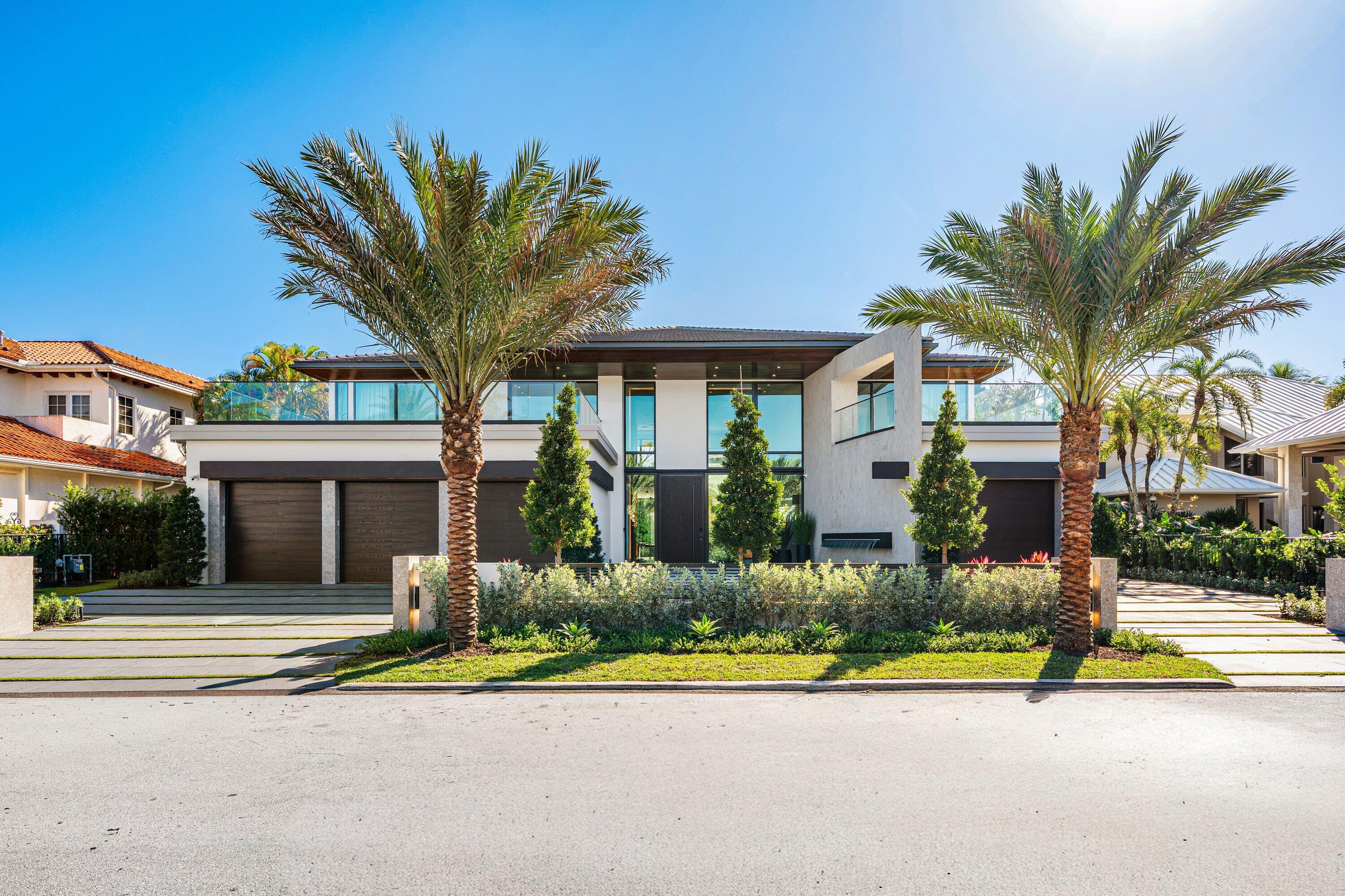 ROYAL PALM YACHT & COUNTRY CLUB - Residential