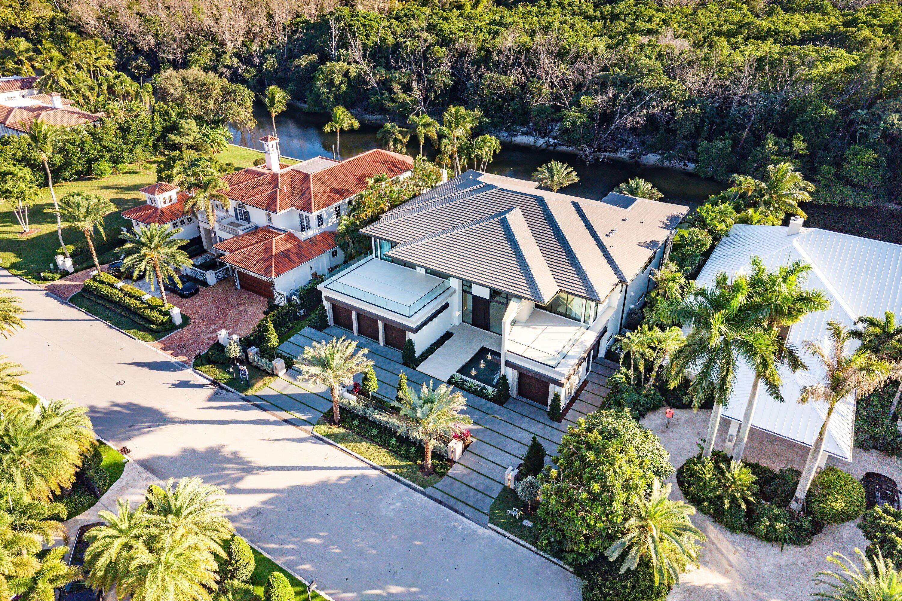 ROYAL PALM YACHT & COUNTRY CLUB - Residential