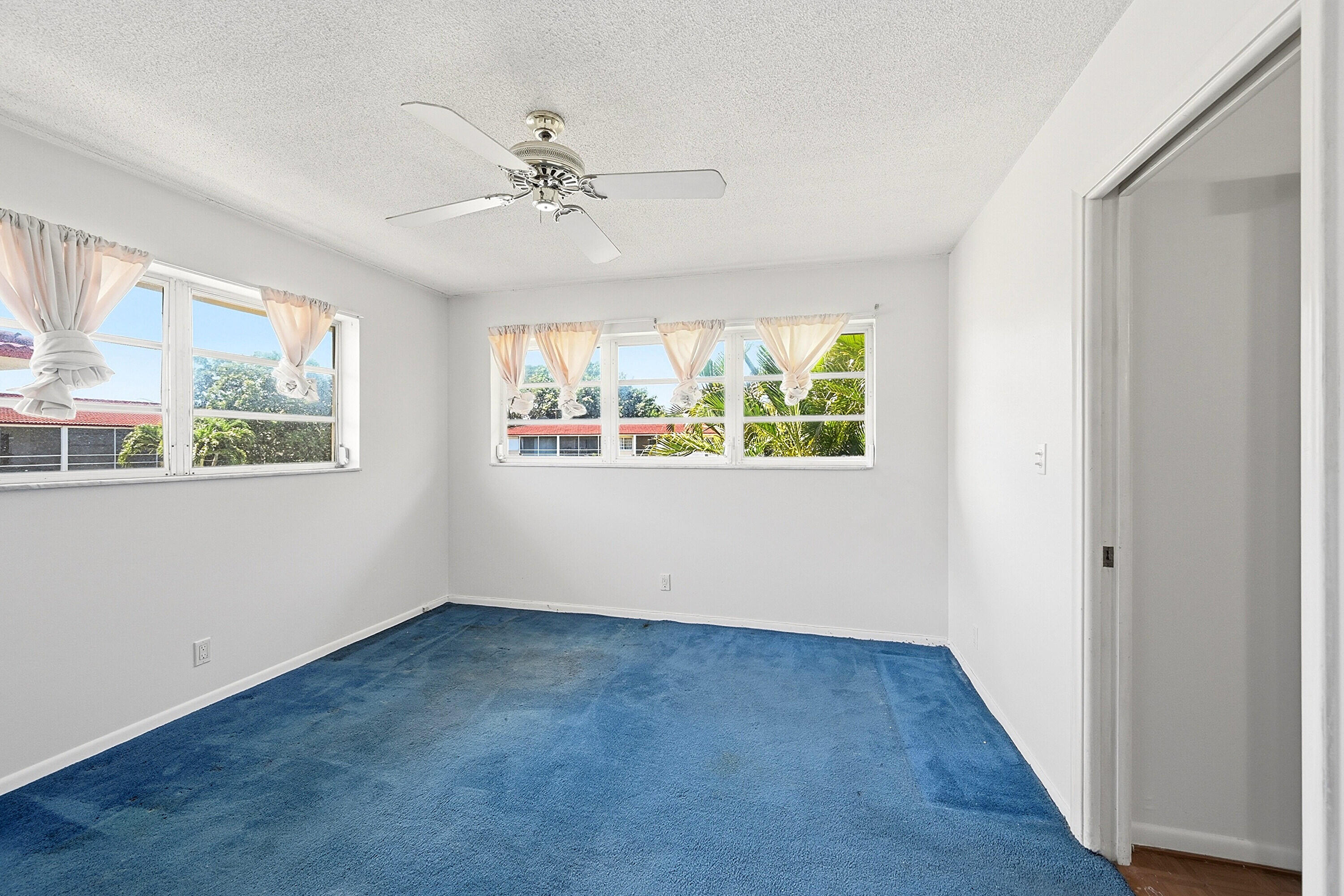 LIGHTHOUSE TERRACE CO-OP - Residential