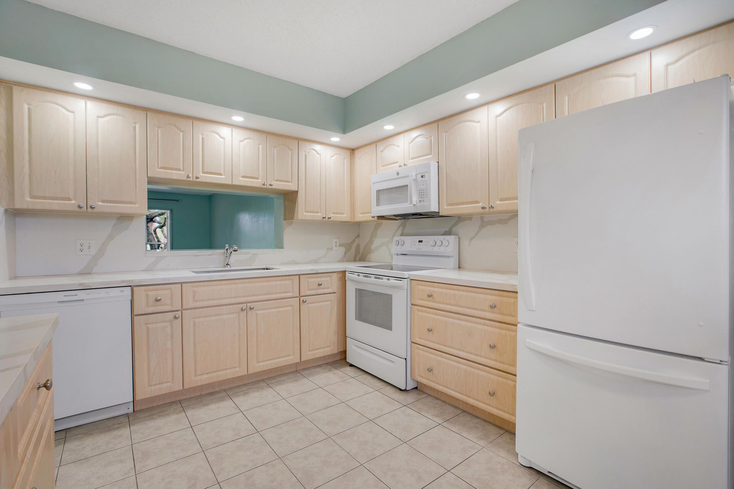 BUCKINGHAM AT CENTURY VILLAGE - Residential