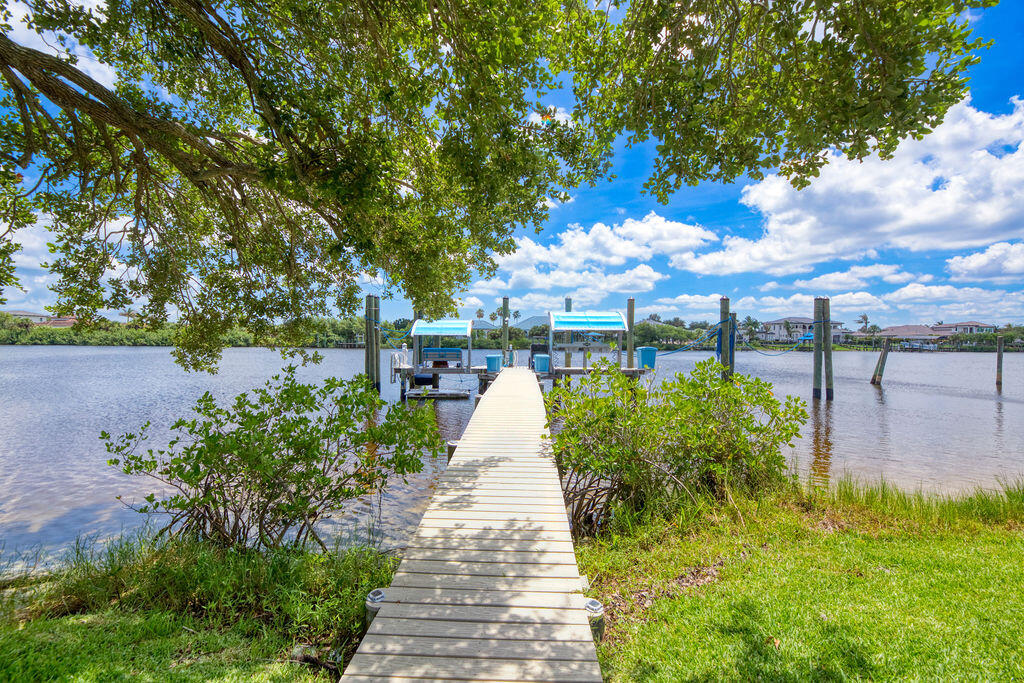 Vikings Lookout - Residential