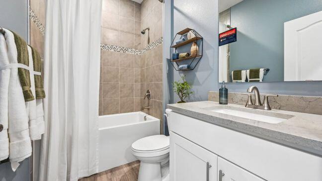 VERO LAKE ESTATES UNIT J - Residential