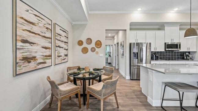 VERO LAKE ESTATES UNIT J - Residential