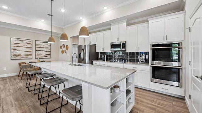 VERO LAKE ESTATES UNIT J - Residential