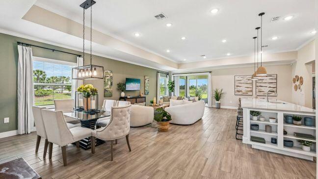 VERO LAKE ESTATES UNIT J - Residential
