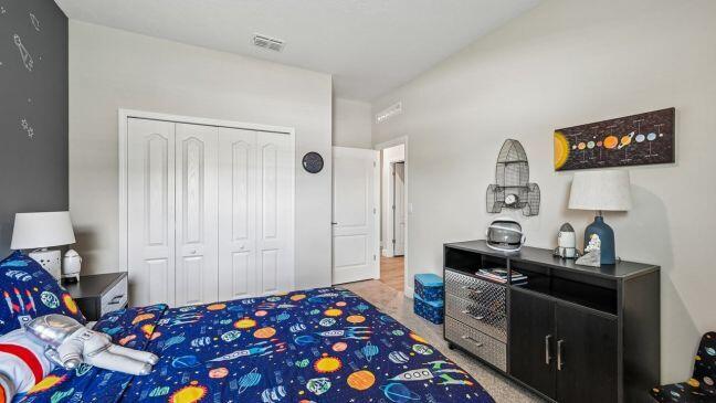 VERO LAKE ESTATES UNIT J - Residential