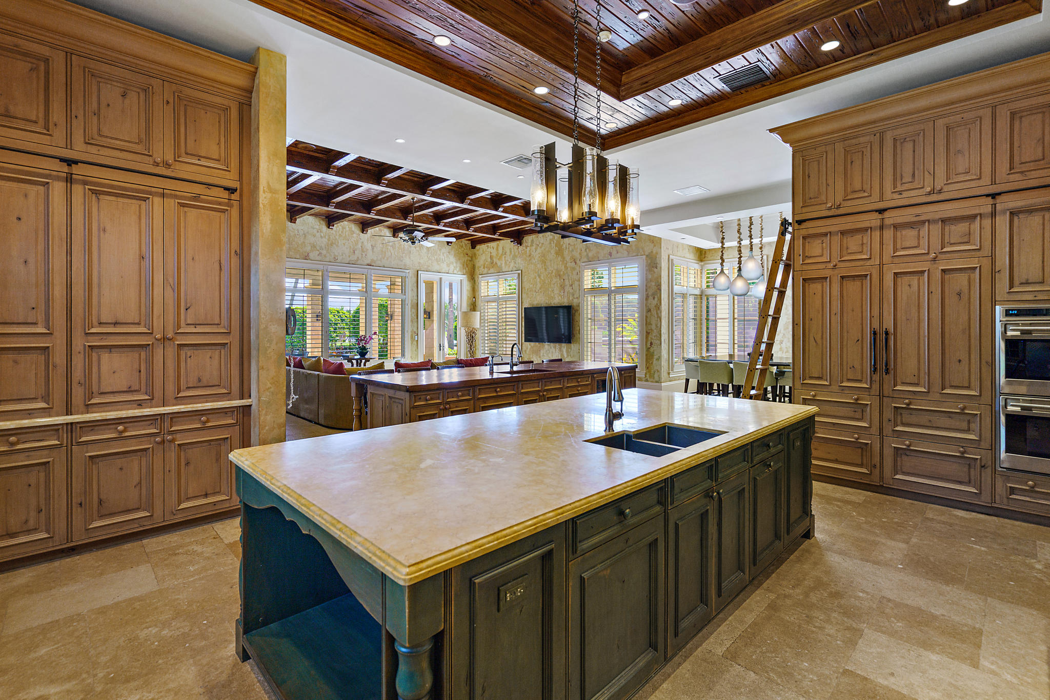 OLD PALM 4 - Residential