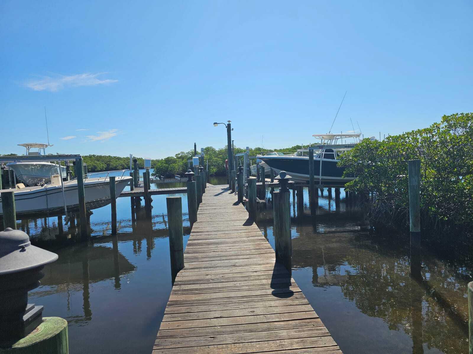 PILOTS COVE - Residential