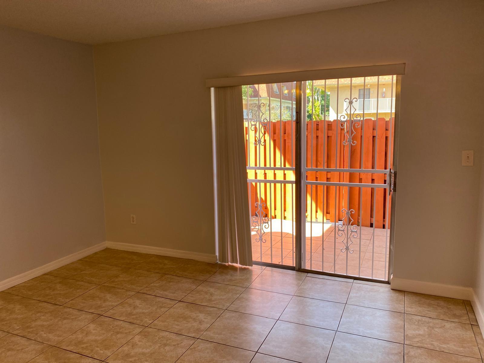 LAGUNA CLUB EAST CONDO - Residential