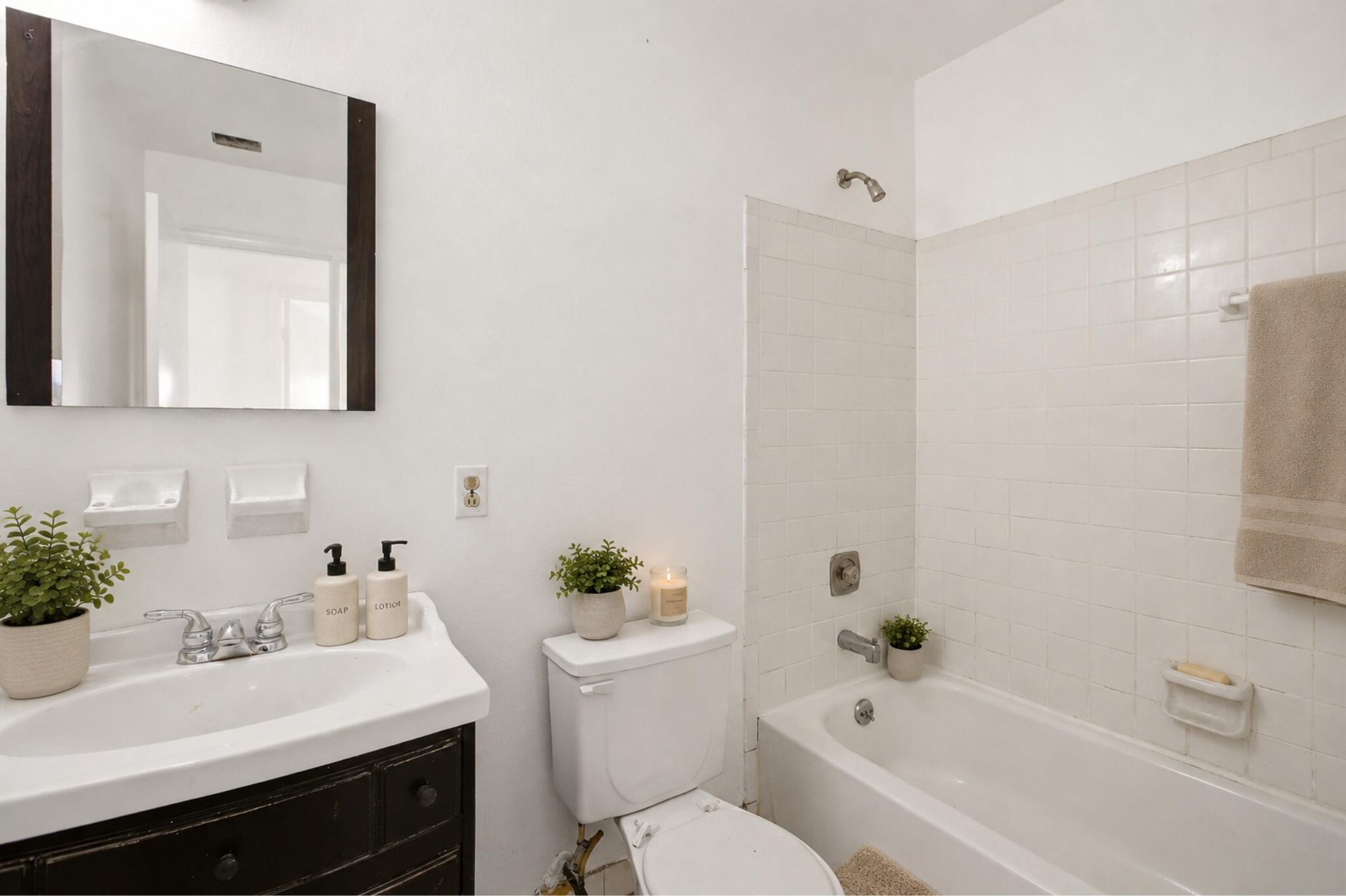 HOLIDAY CITY AT BOCA RATON SEC 5 - Residential