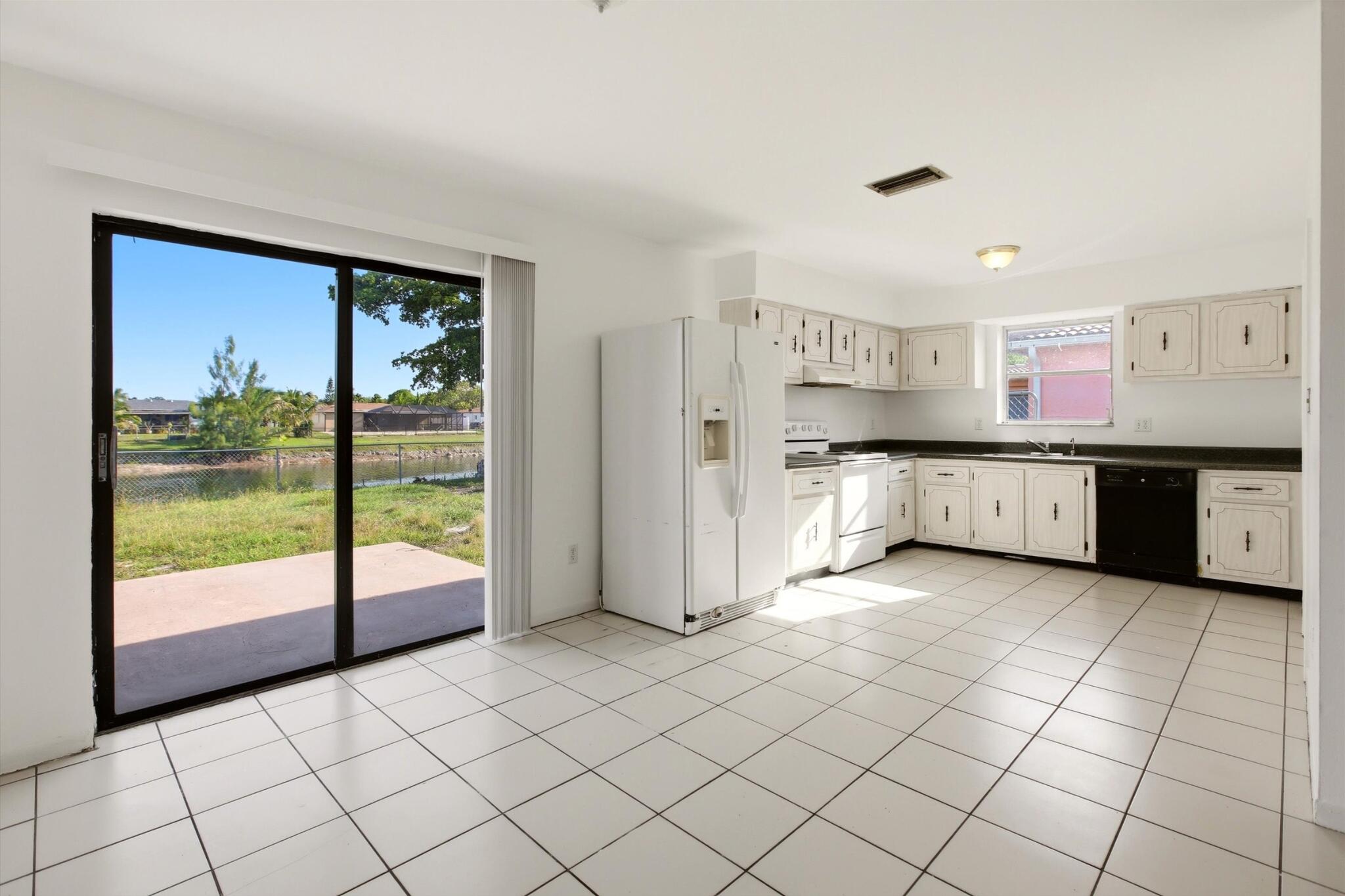 HOLIDAY CITY AT BOCA RATON SEC 5 - Residential
