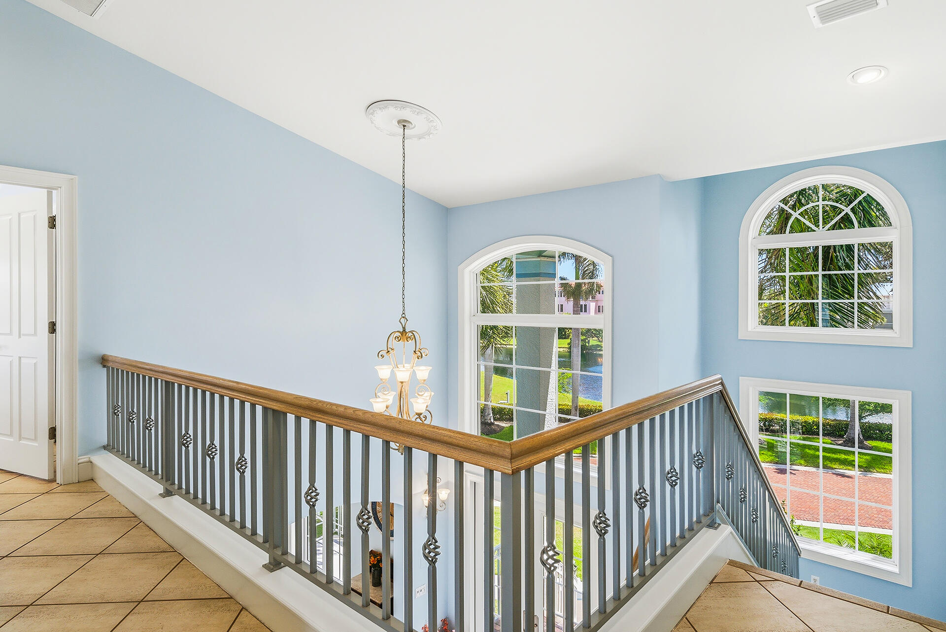 SOUTHPORT ON THE BAY UNIT ONE - Residential