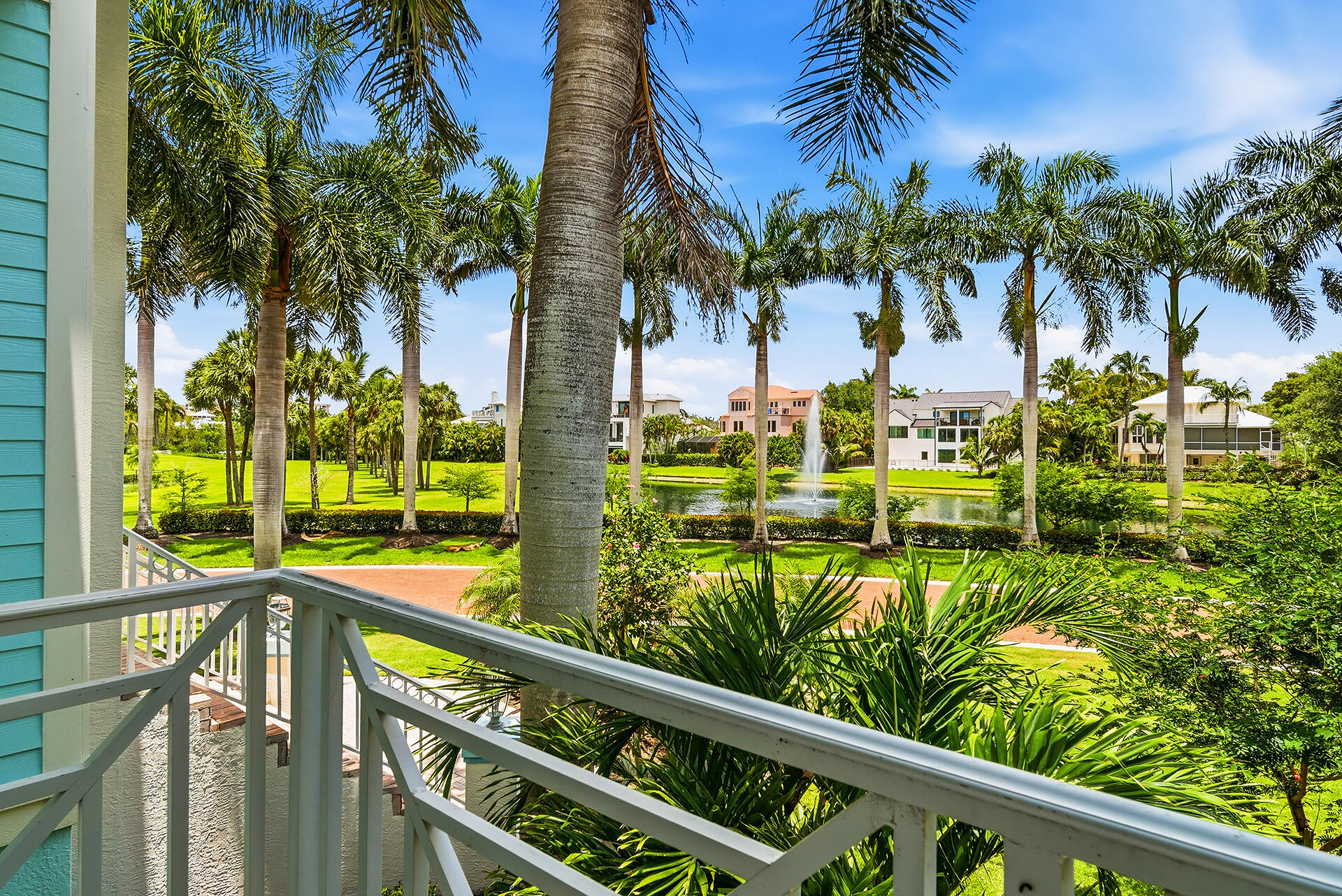 SOUTHPORT ON THE BAY UNIT ONE - Residential