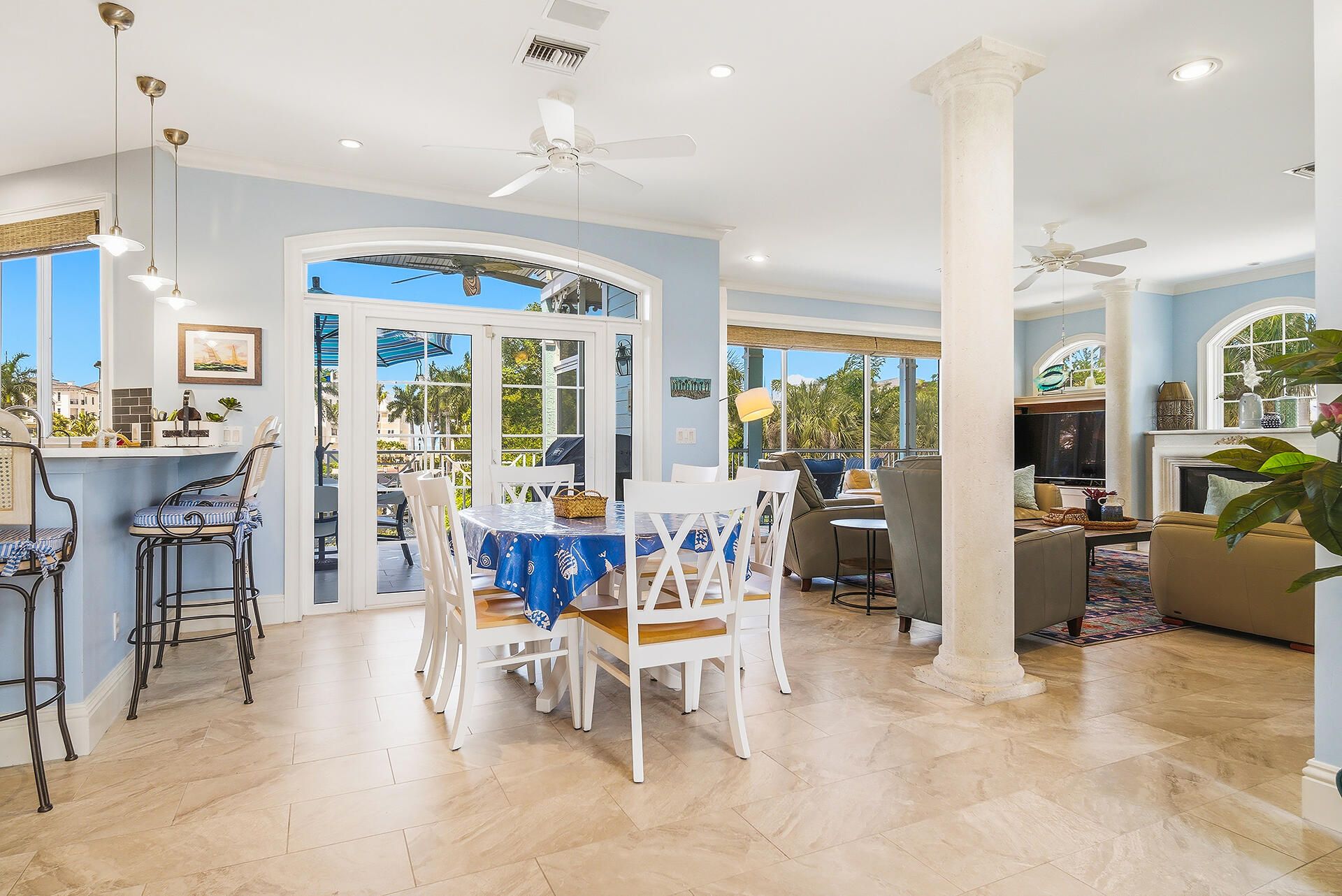 SOUTHPORT ON THE BAY UNIT ONE - Residential