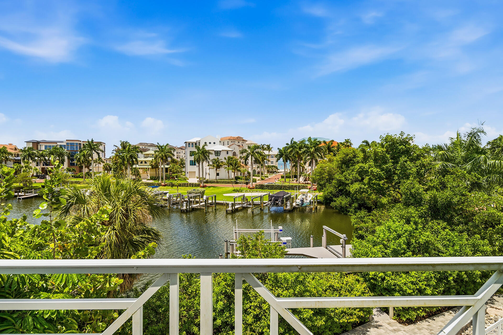 SOUTHPORT ON THE BAY UNIT ONE - Residential