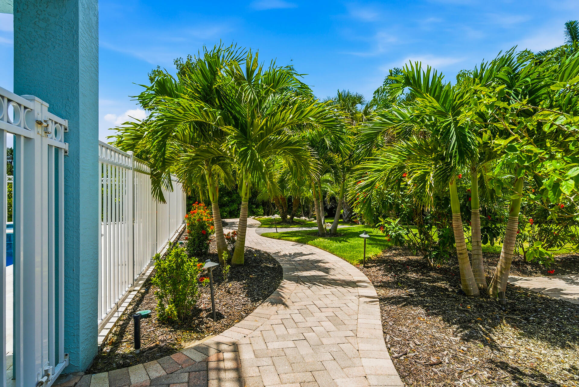 SOUTHPORT ON THE BAY UNIT ONE - Residential