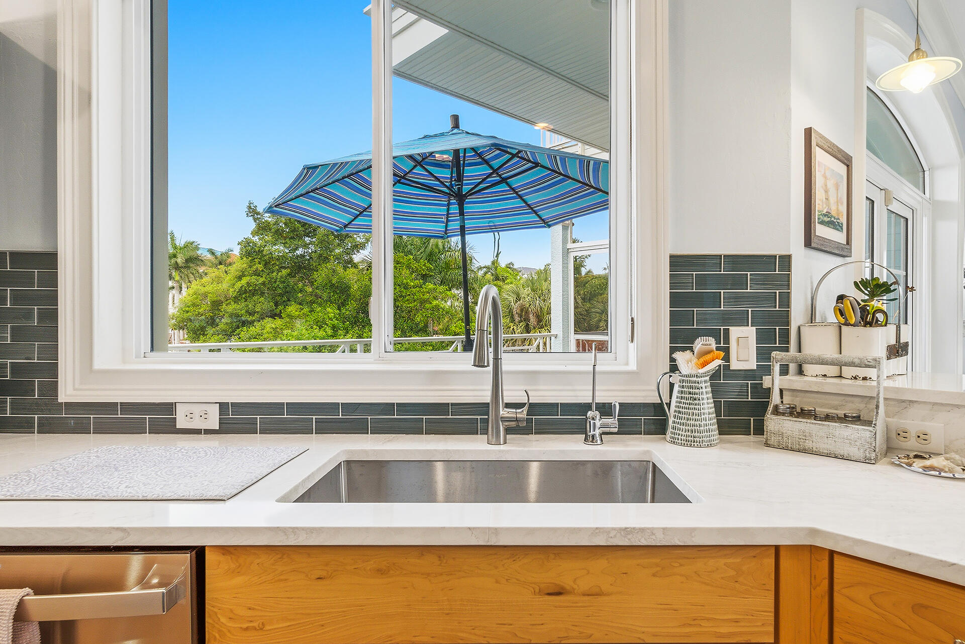 SOUTHPORT ON THE BAY UNIT ONE - Residential