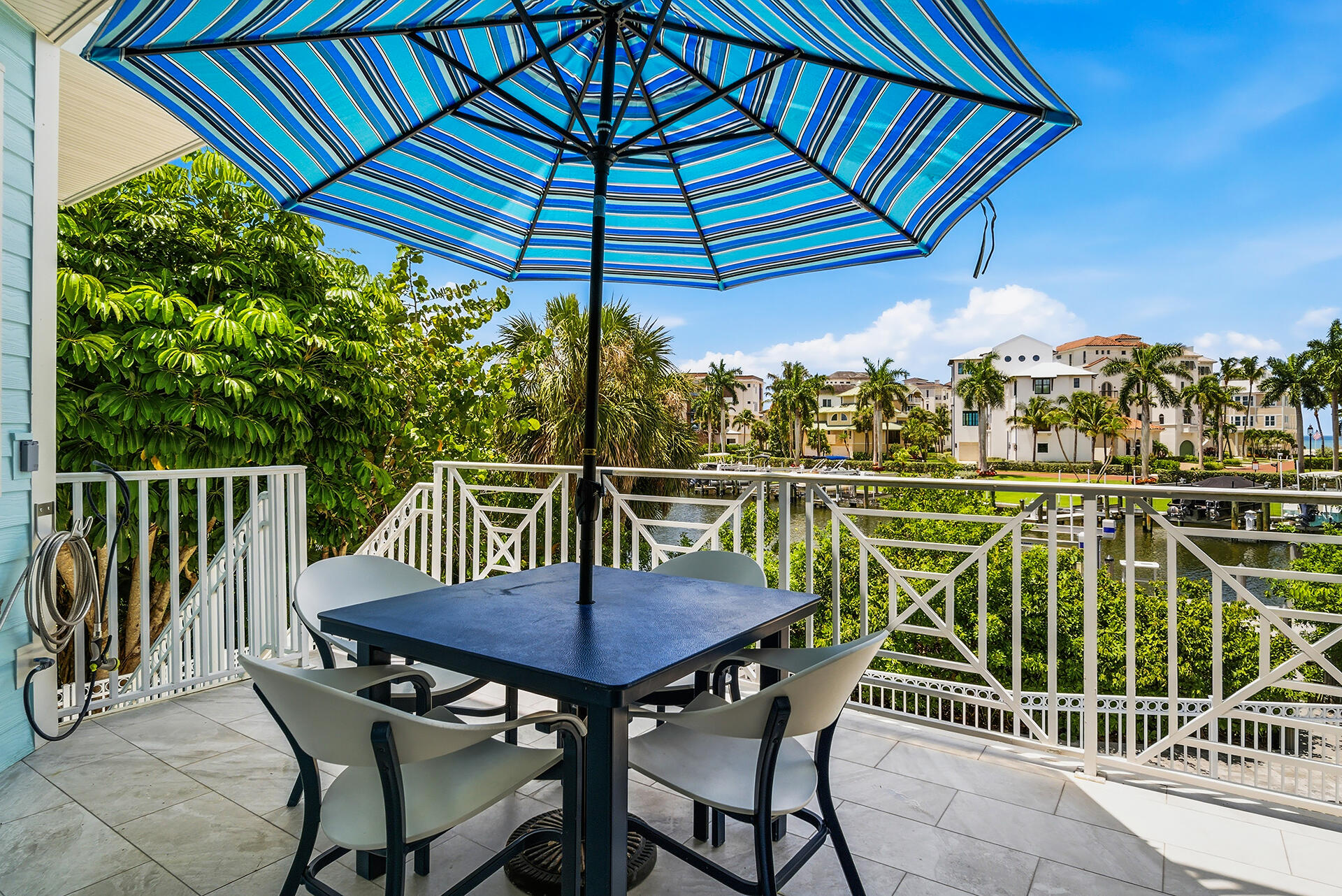 SOUTHPORT ON THE BAY UNIT ONE - Residential