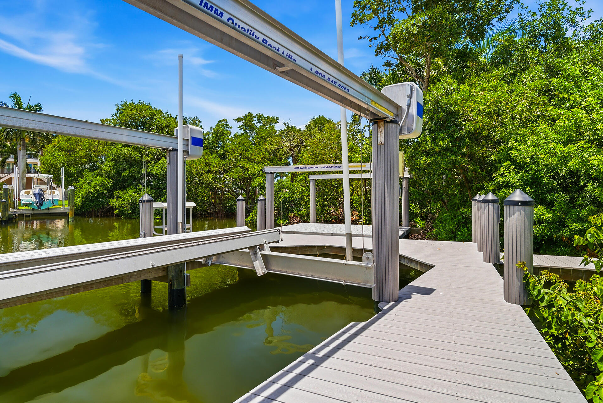 SOUTHPORT ON THE BAY UNIT ONE - Residential