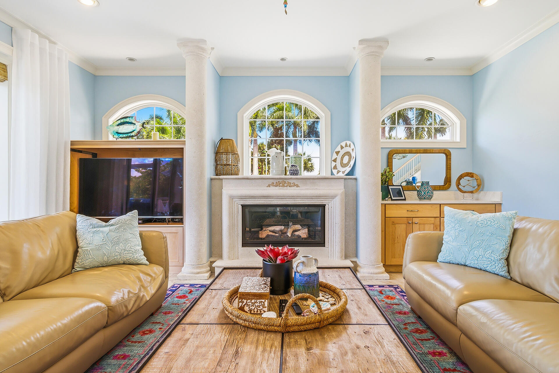 SOUTHPORT ON THE BAY UNIT ONE - Residential