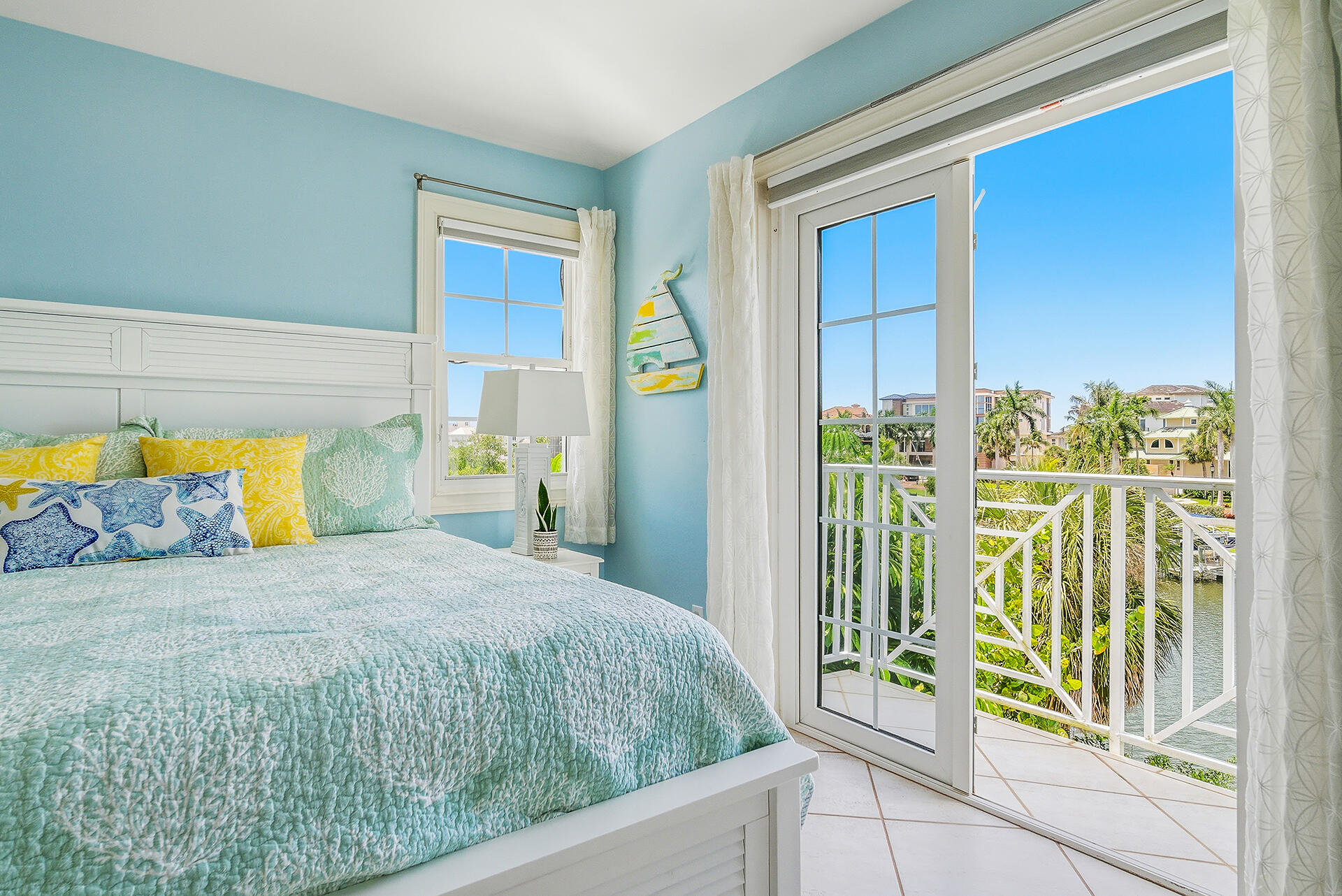 SOUTHPORT ON THE BAY UNIT ONE - Residential