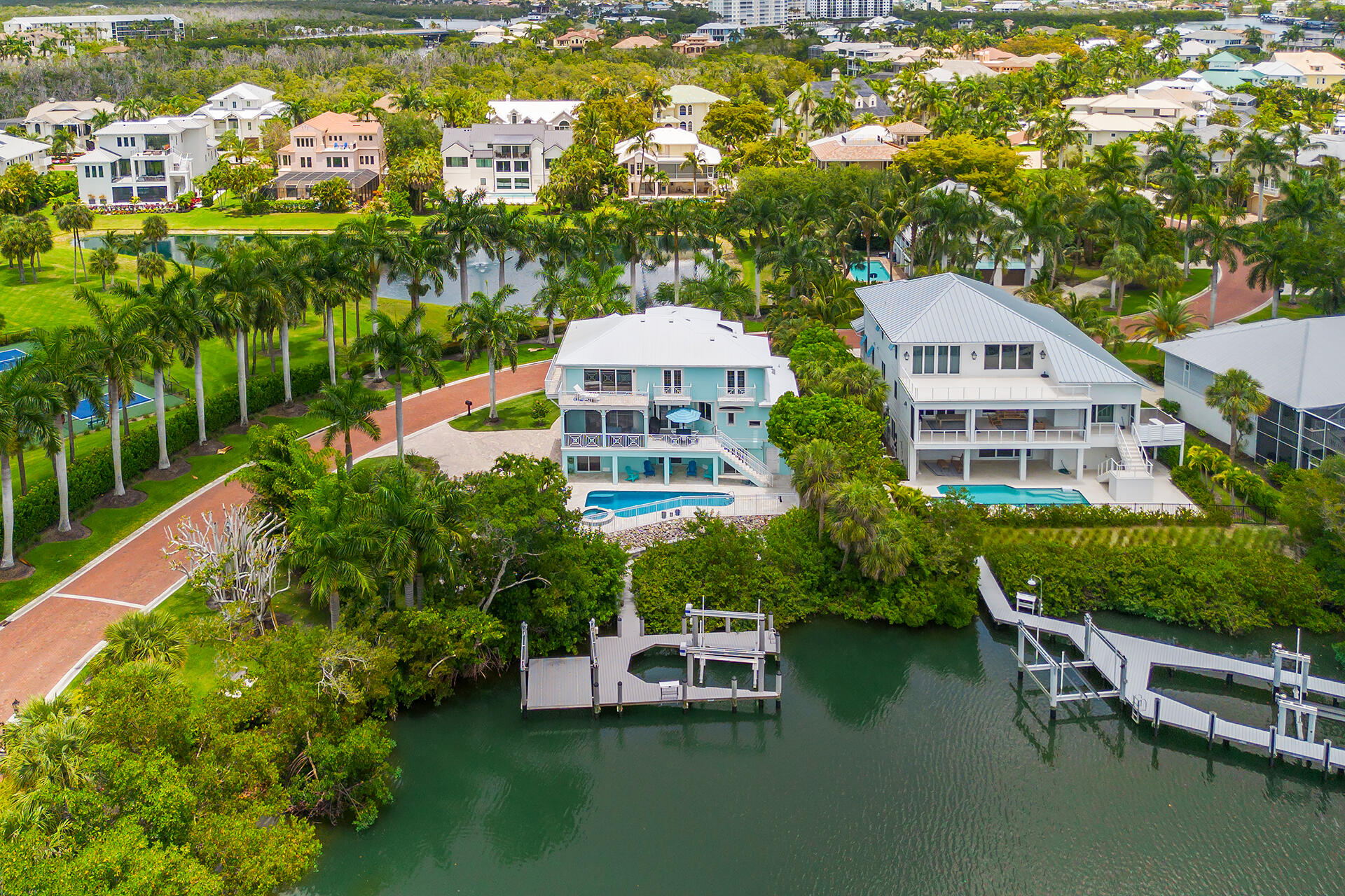 SOUTHPORT ON THE BAY UNIT ONE - Residential
