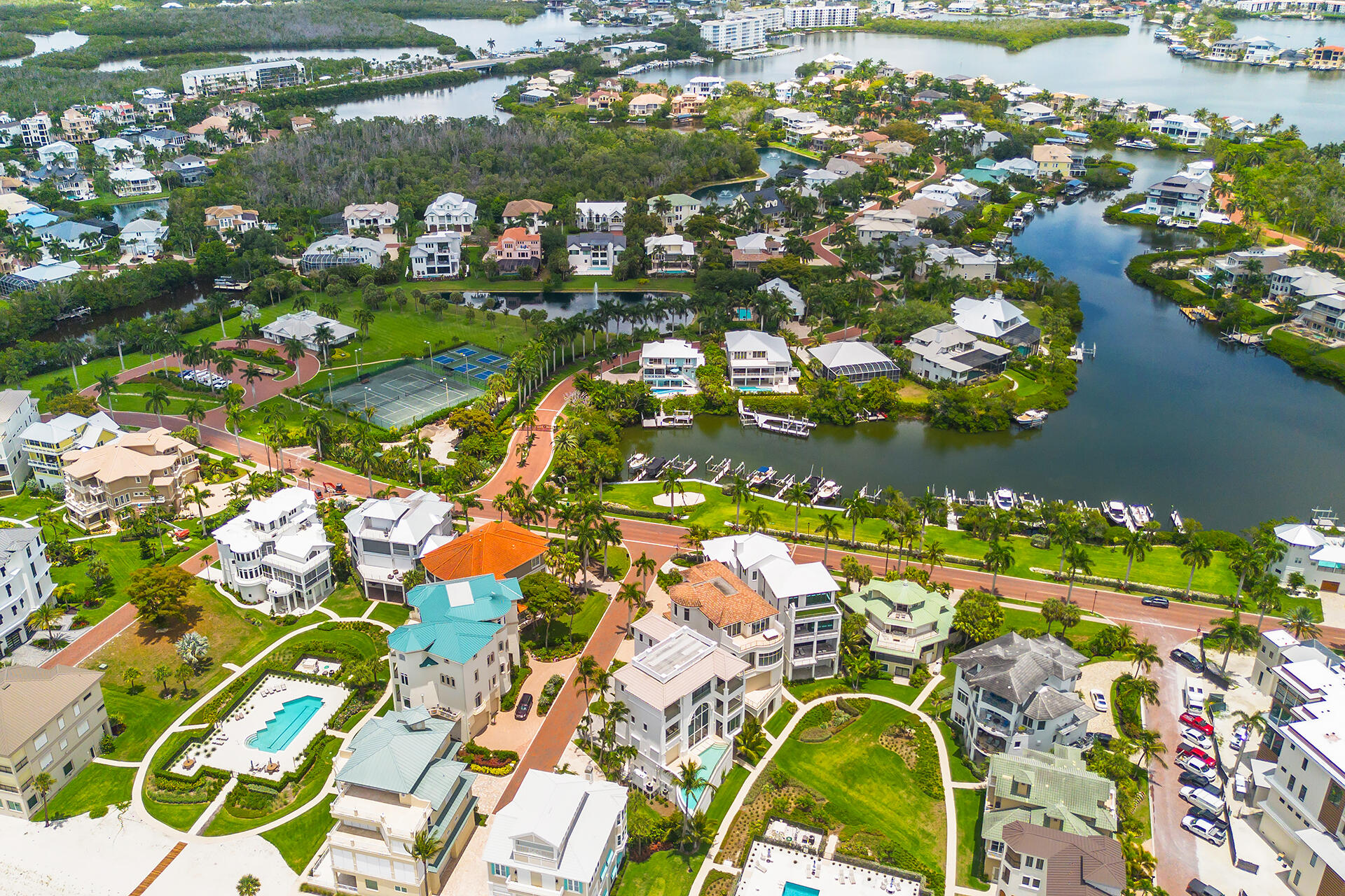 SOUTHPORT ON THE BAY UNIT ONE - Residential