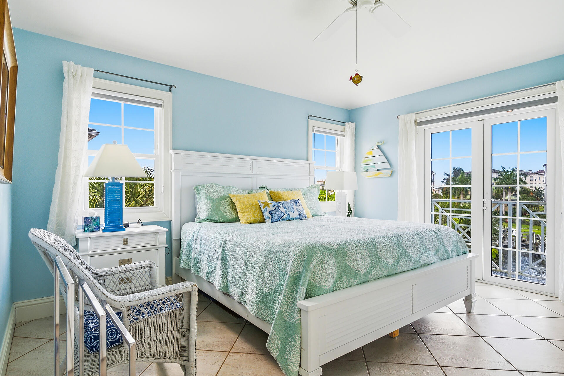 SOUTHPORT ON THE BAY UNIT ONE - Residential