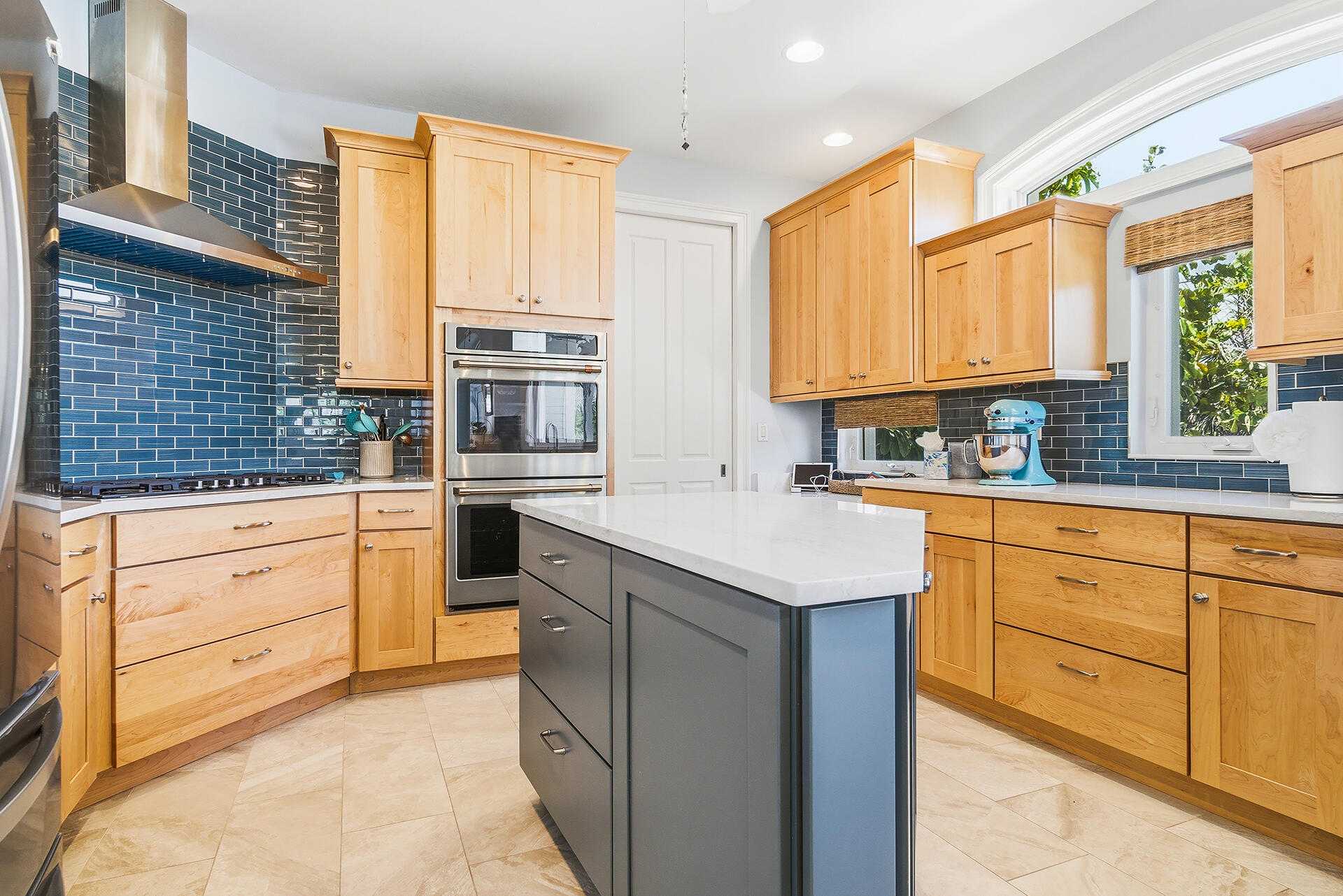 SOUTHPORT ON THE BAY UNIT ONE - Residential