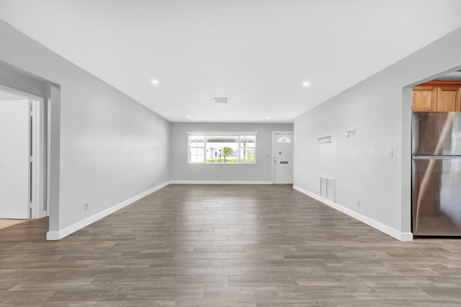 PALM BEACH LEISUREVILLE SEC 9 - Residential