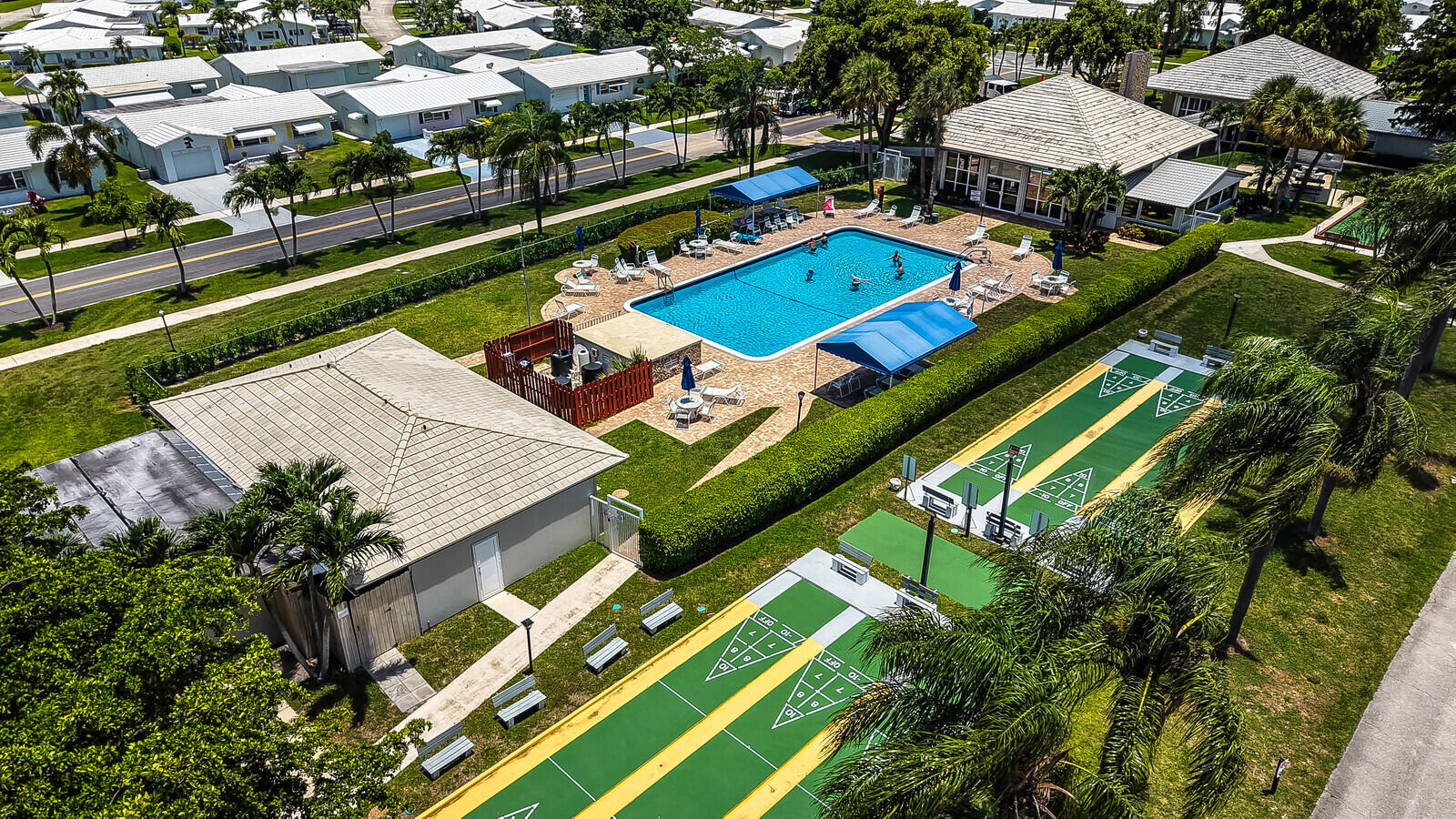 PALM BEACH LEISUREVILLE SEC 9 - Residential
