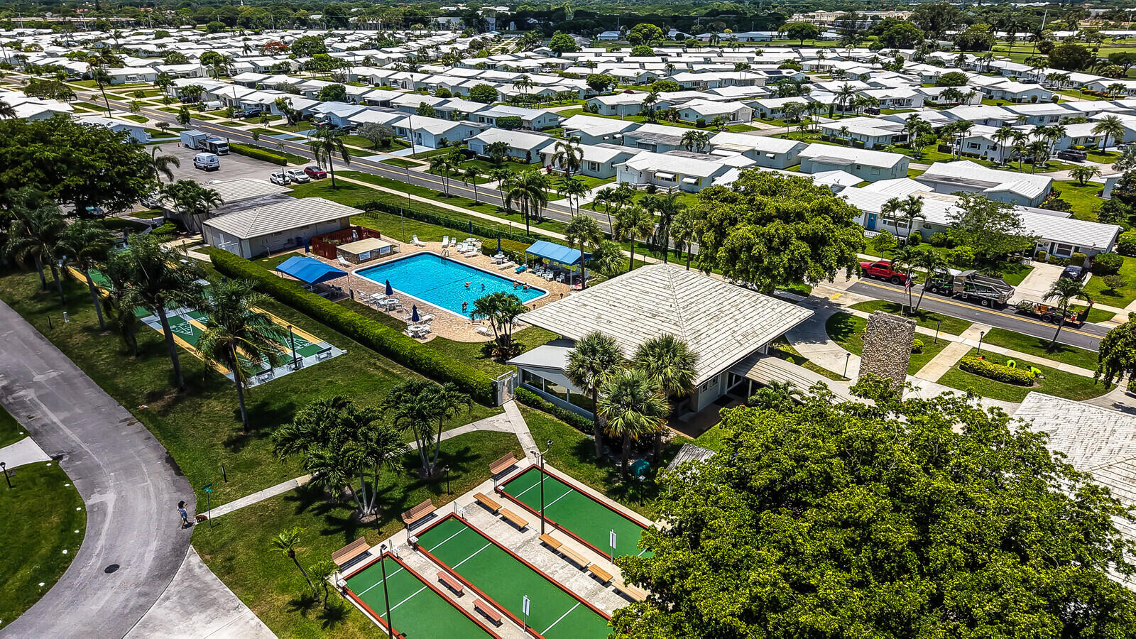 PALM BEACH LEISUREVILLE SEC 9 - Residential